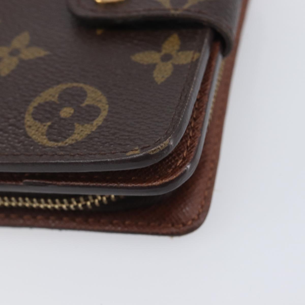 LOUIS VUITTON Monogram Compact zip Wallet M61667 LV Auth 205519A