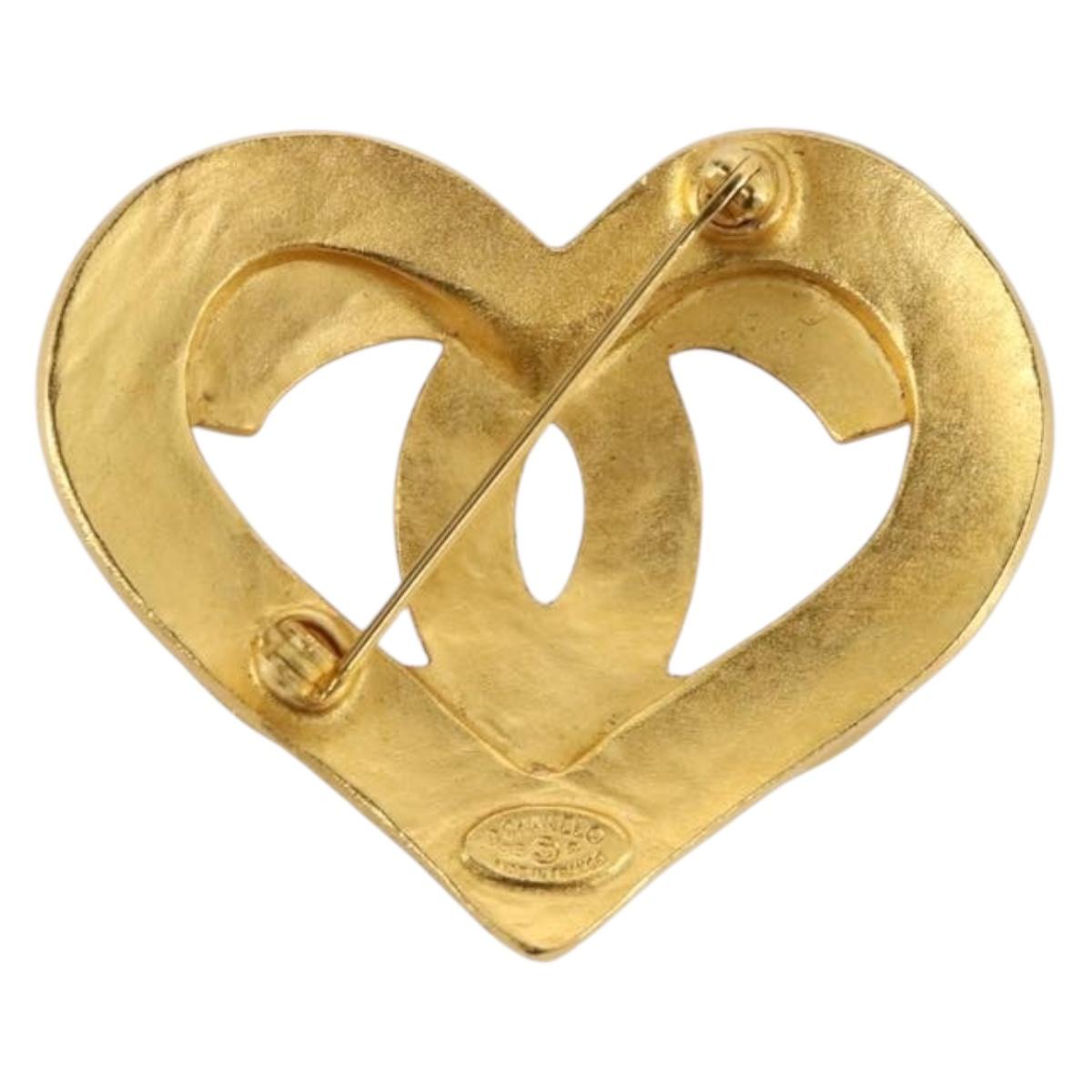 CHANEL COCO Mark Brooch Metal Gold Tone CC Auth 205866M