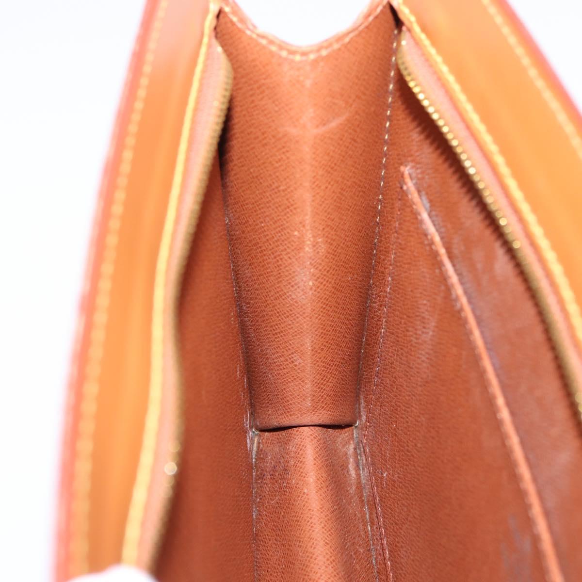 LOUIS VUITTON Epi Pochette Homme Clutch Bag Zipangu Gold M52528 LV Auth 205876A