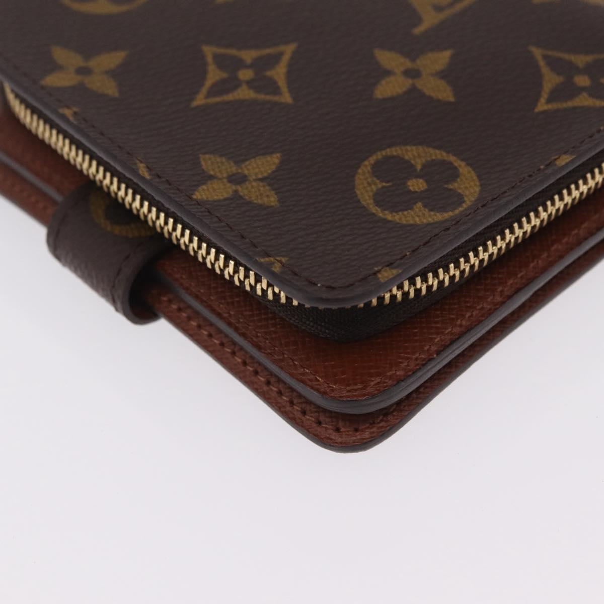 LOUIS VUITTON Monogram Compact zip Wallet M61667 LV Auth 205889V