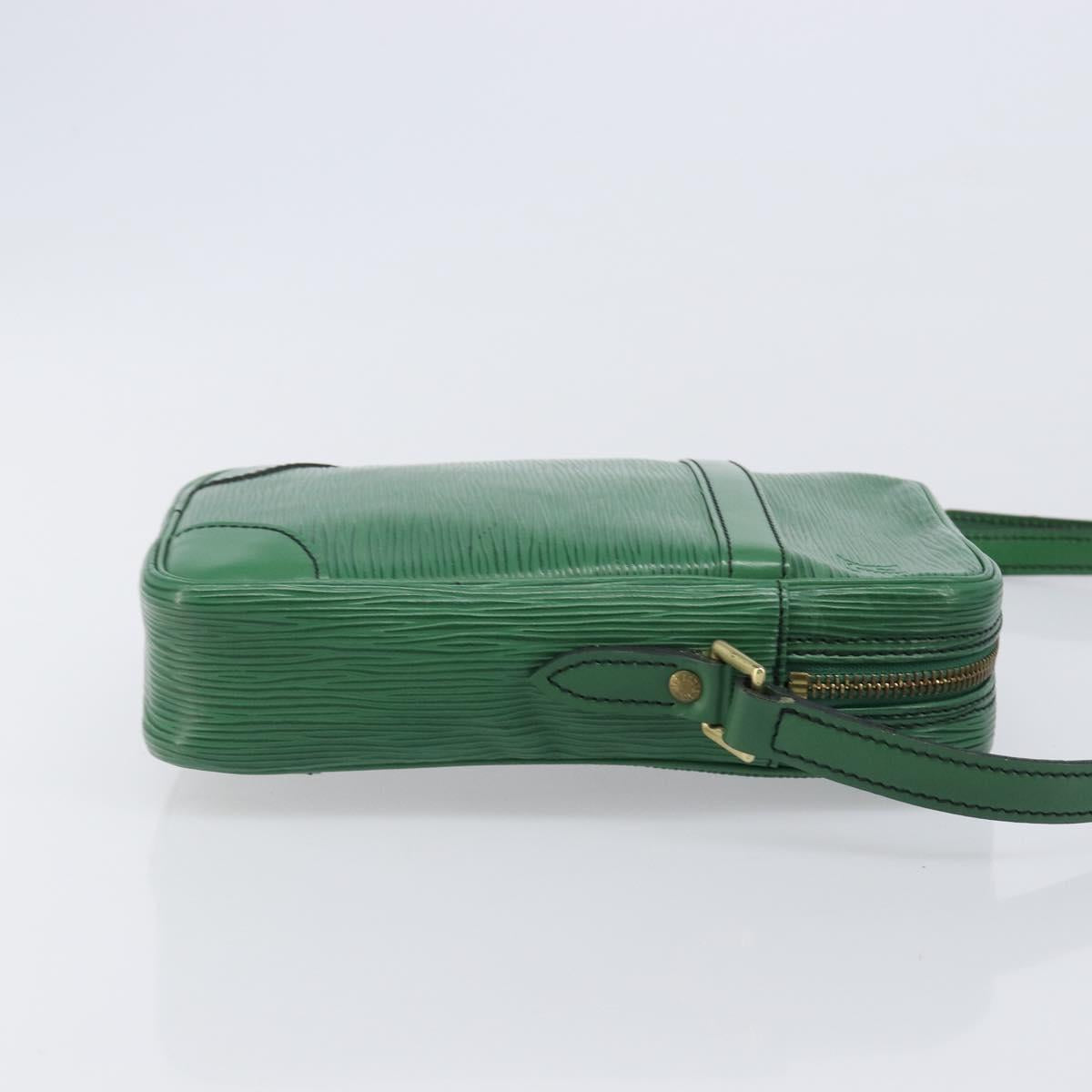 LOUIS VUITTON Epi Danube Shoulder Bag Green M45634 LV Auth 205909A