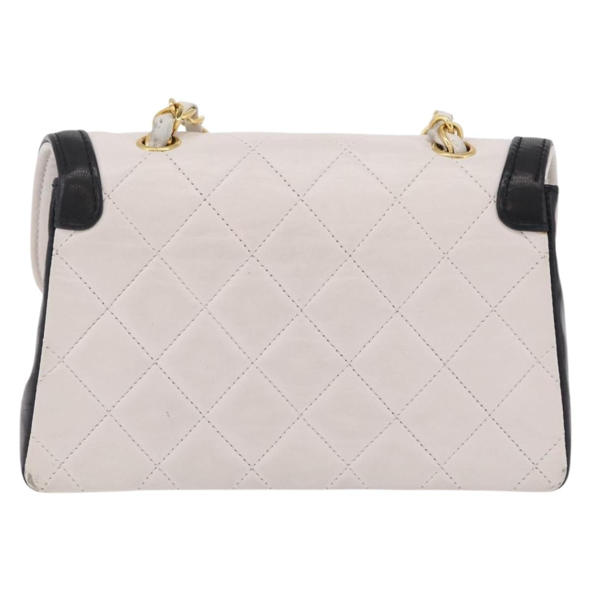 CHANEL Matelasse Chain Shoulder Bag Lamb Skin Gold White CC Auth 206300SAV