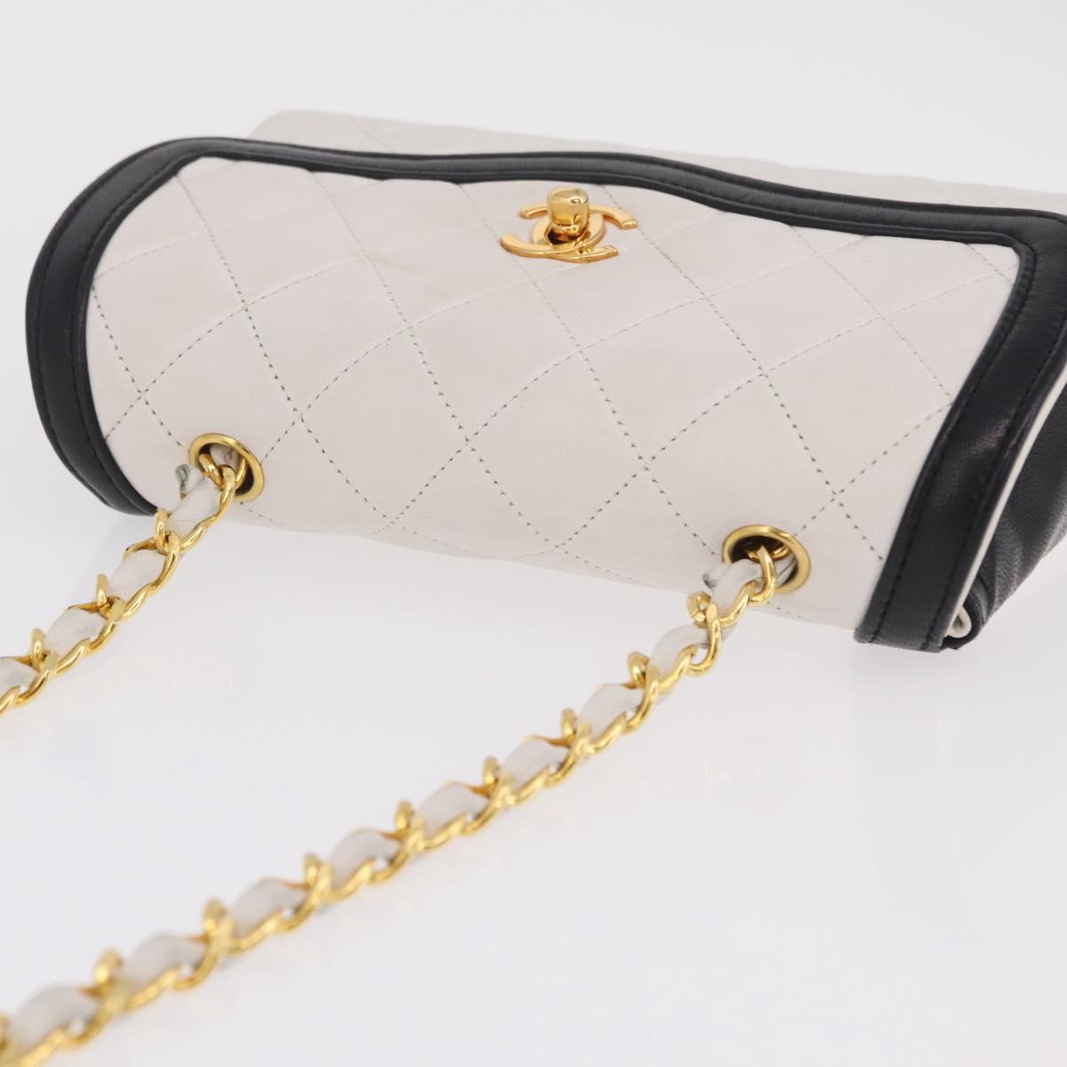 CHANEL Matelasse Chain Shoulder Bag Lamb Skin Gold White CC Auth 206300SAV