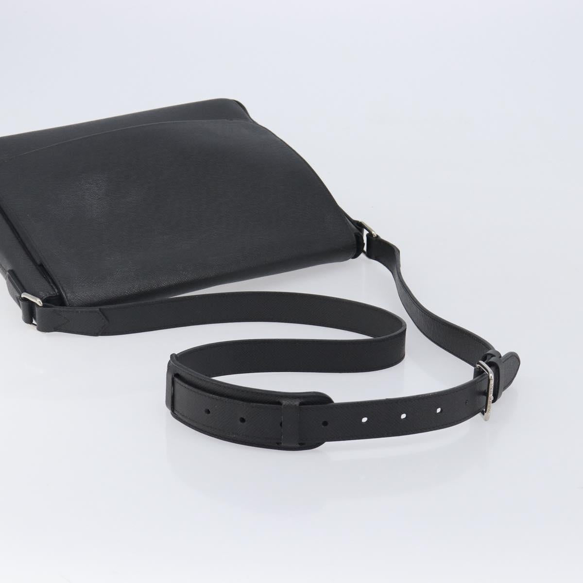LOUIS VUITTON Taiga Roman MM Shoulder Bag Ardoise M32682 LV Auth 206484V