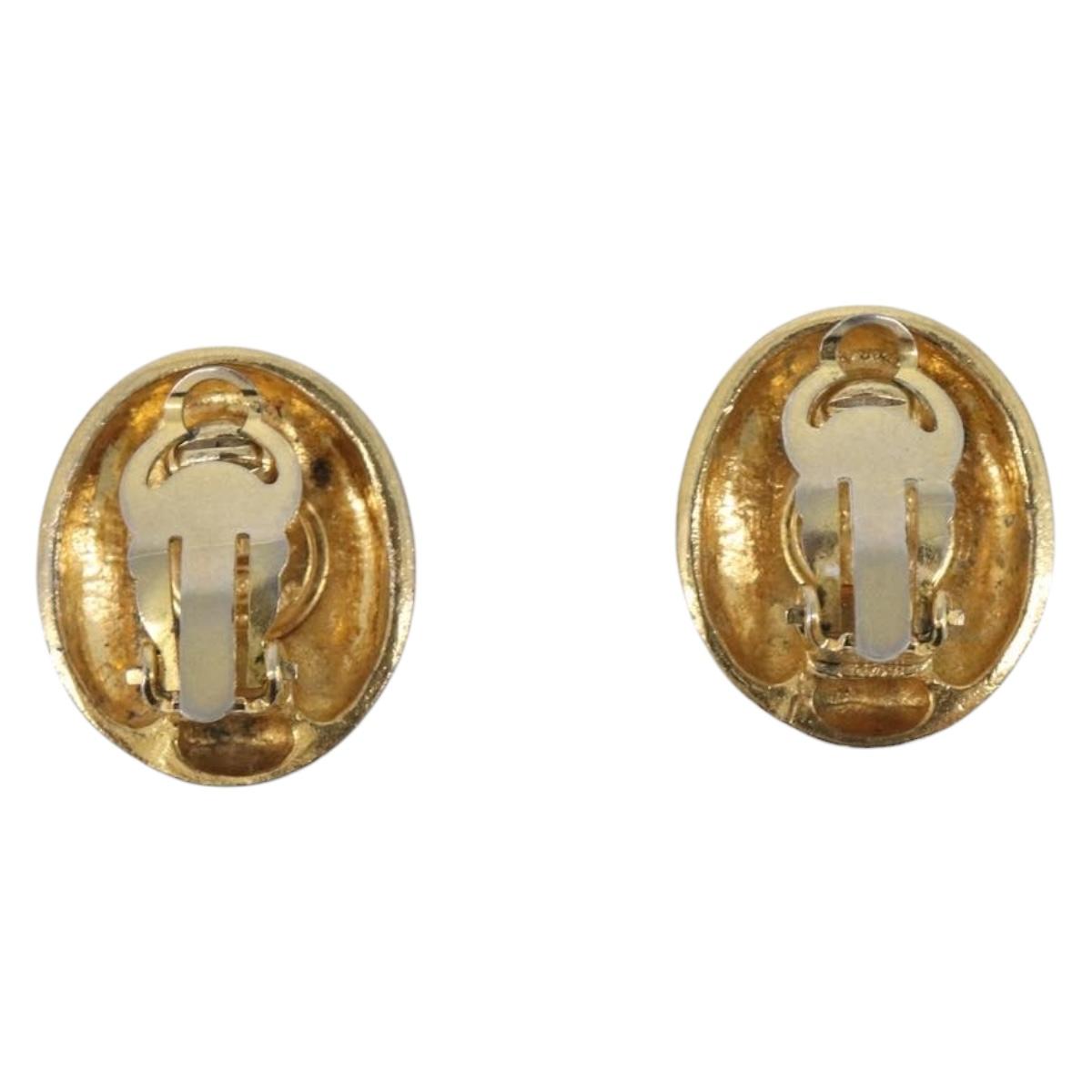 CHANEL Earring Metal Gold CC Auth 206568M