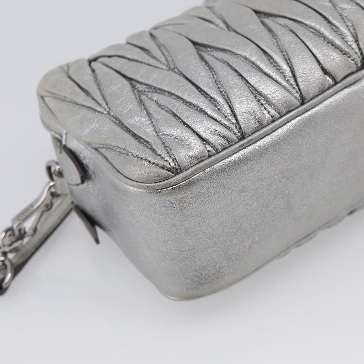 Miu Miu Matelasse Shoulder Bag Leather Silver Auth 206966A