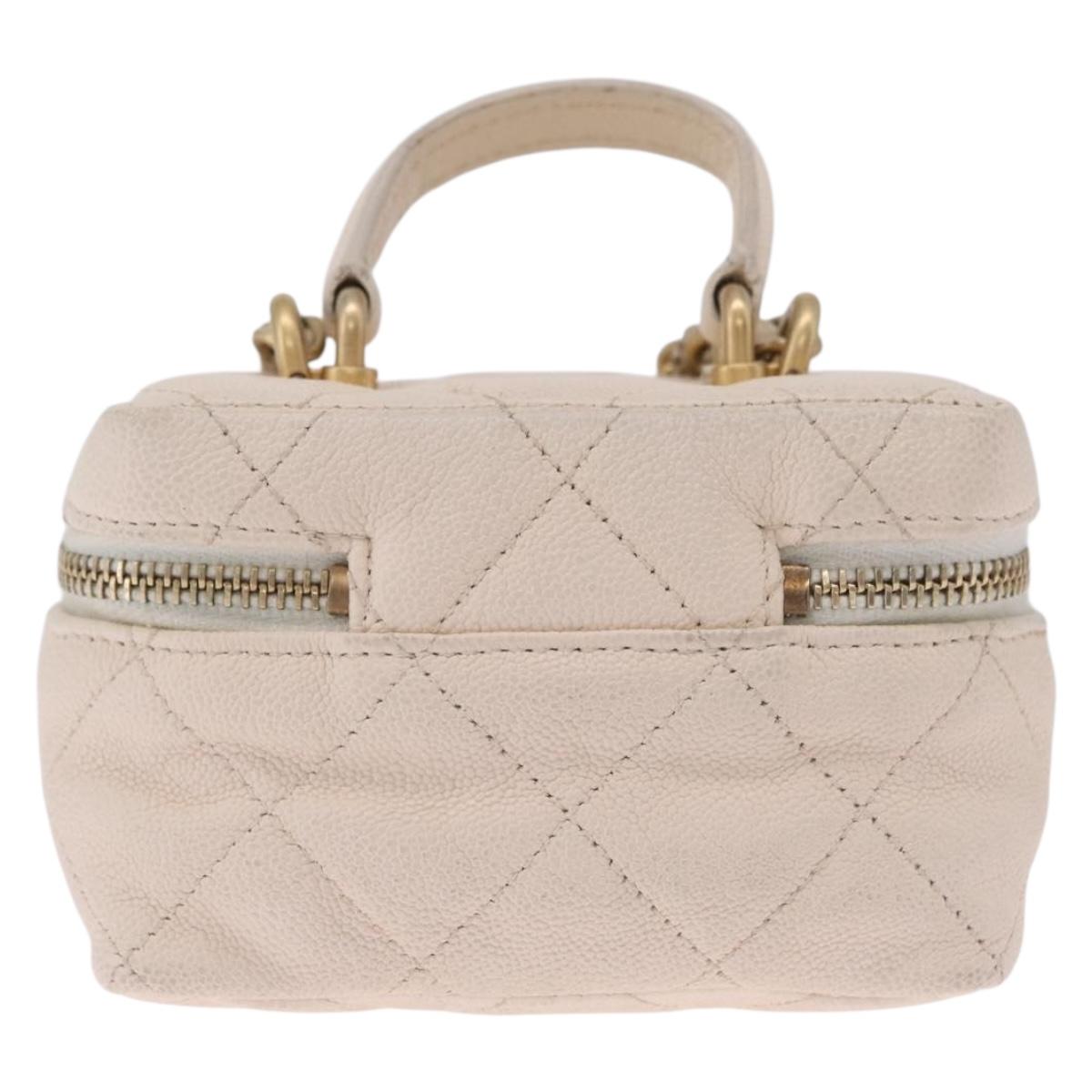 CHANEL Matelasse Vanity Chain Shoulder Pouch Caviar Skin White CC Auth 207090V