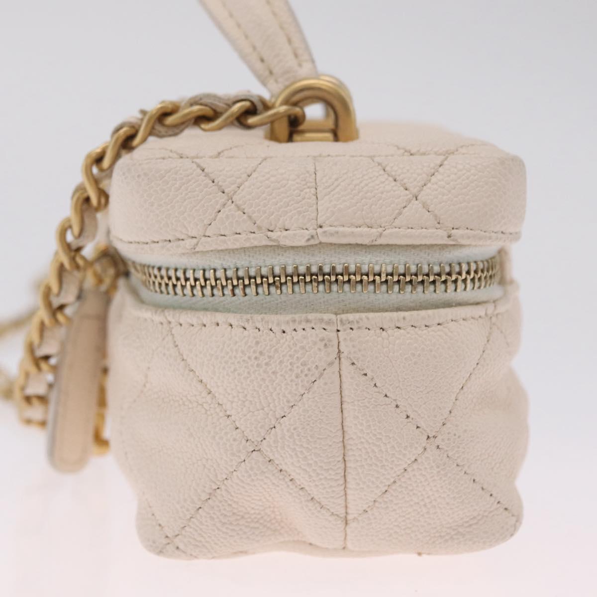 CHANEL Matelasse Vanity Chain Shoulder Pouch Caviar Skin White CC Auth 207090V