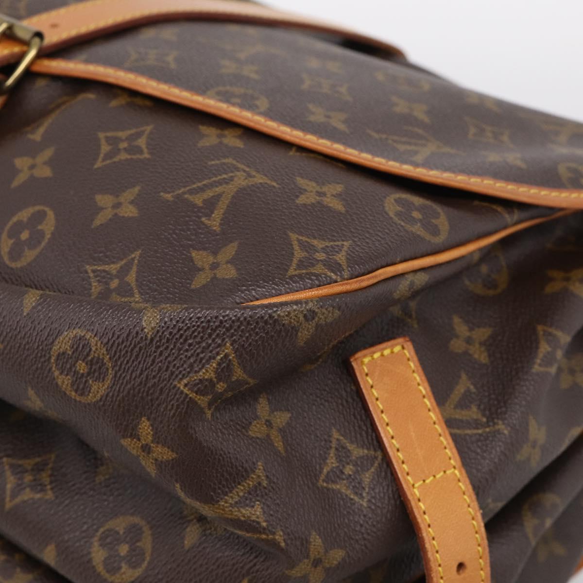 LOUIS VUITTON Monogram Saumur 35 Shoulder Bag M42254 LV Auth 207125V