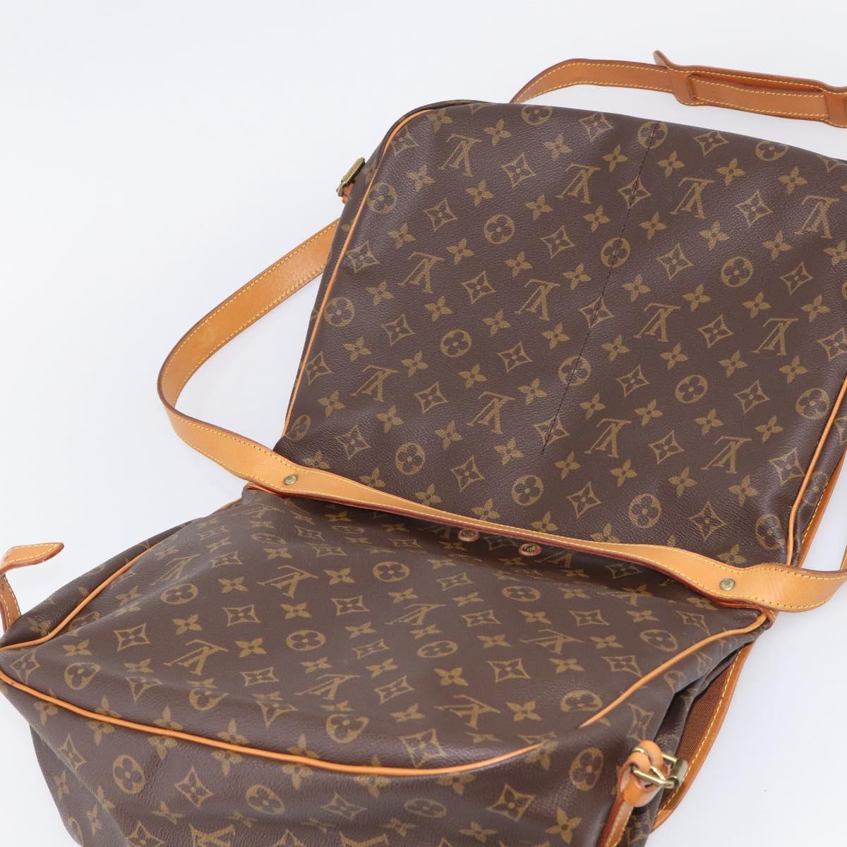 LOUIS VUITTON Monogram Saumur 35 Shoulder Bag M42254 LV Auth 207125V