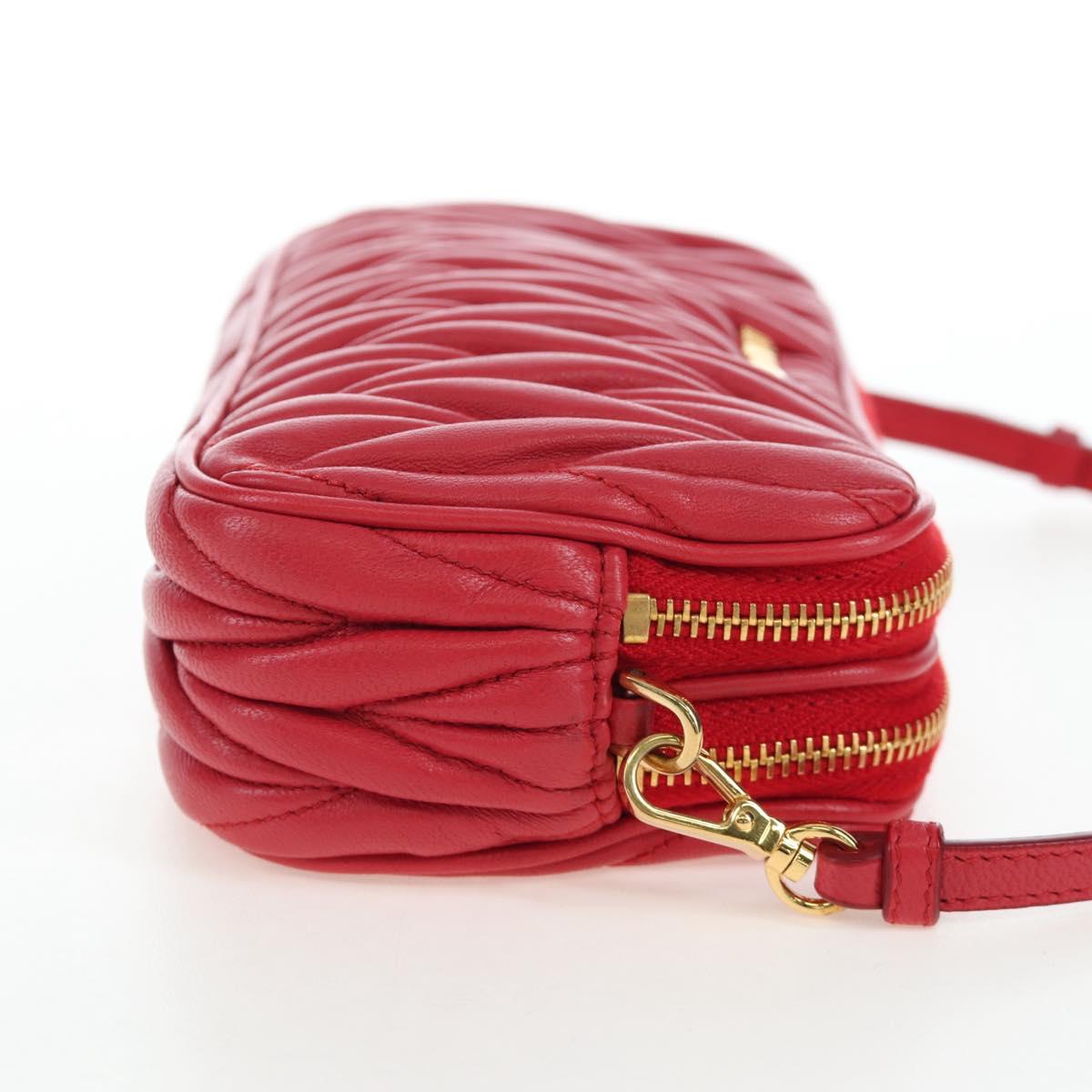 Miu Miu Matelasse Hand Pouch Leather Red Gold Auth 207215M