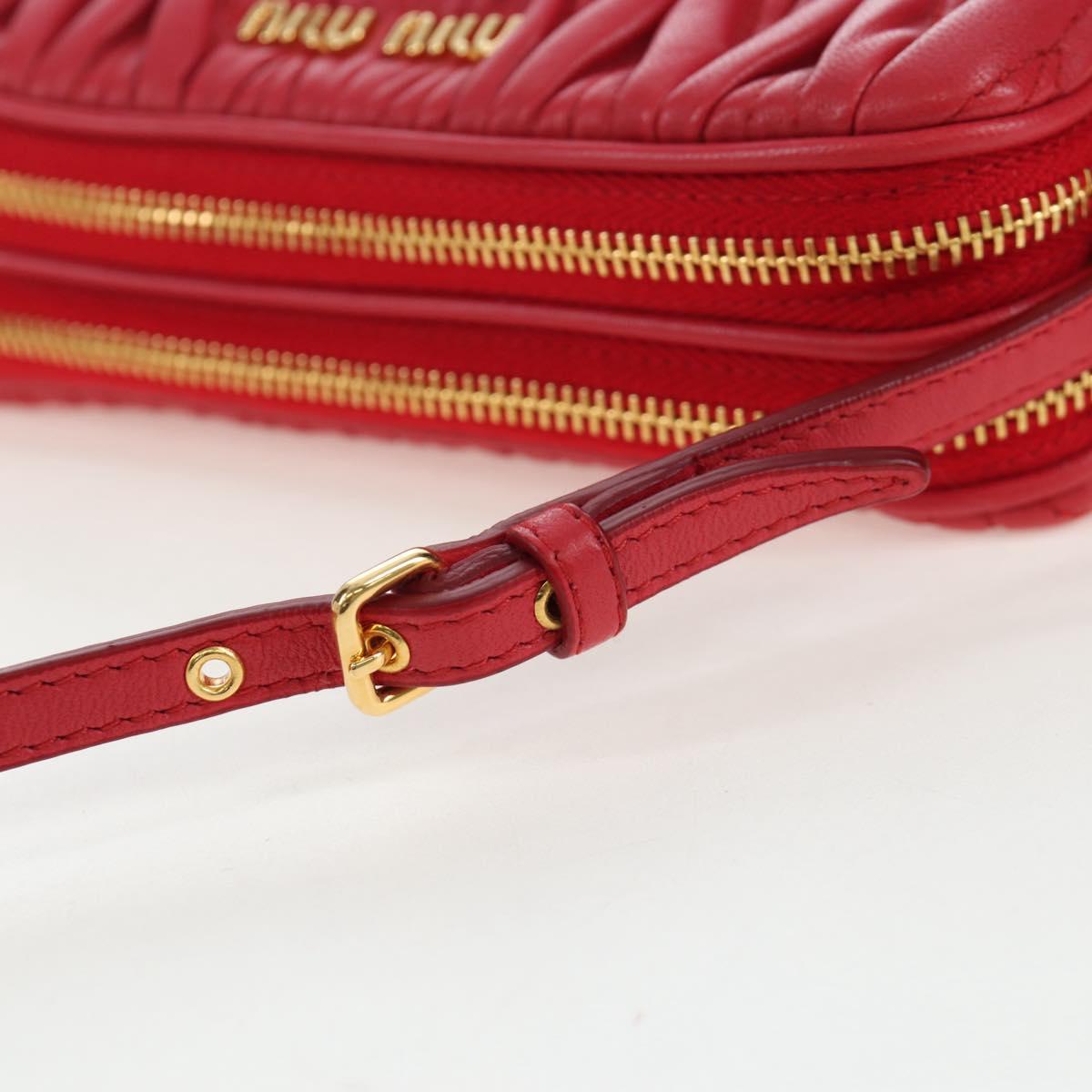 Miu Miu Matelasse Hand Pouch Leather Red Gold Auth 207215M