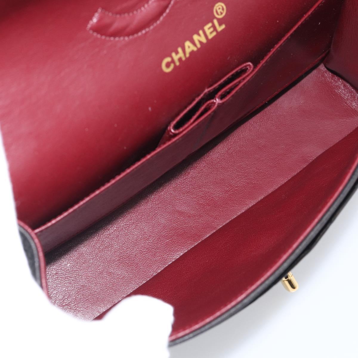 CHANEL Matelasse 25 Chain Shoulder Bag Lamb Skin Black Gold CC Auth 207421SAM