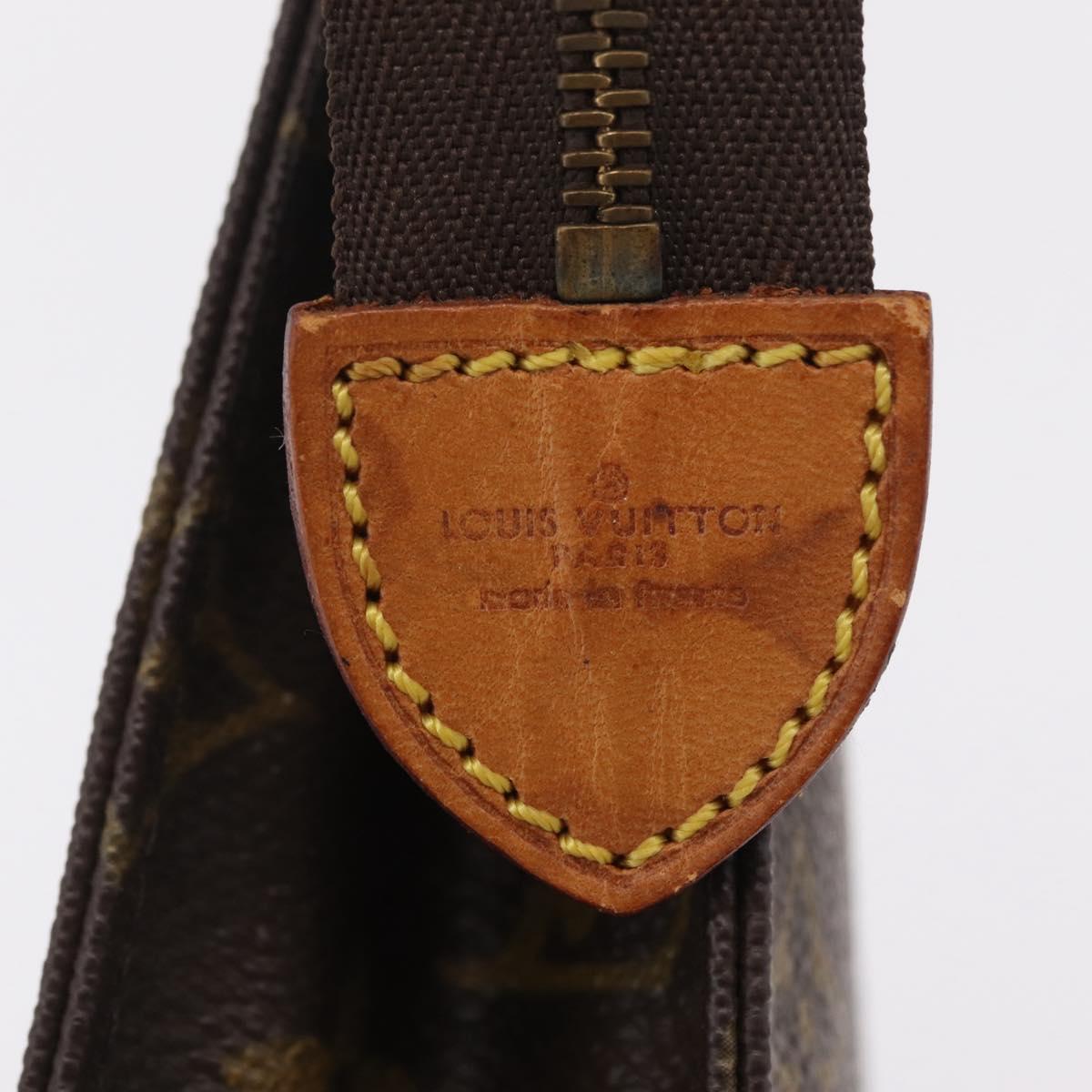 LOUIS VUITTON Monogram Poche Toilette 19 Pouch M47544 LV Auth 207850A