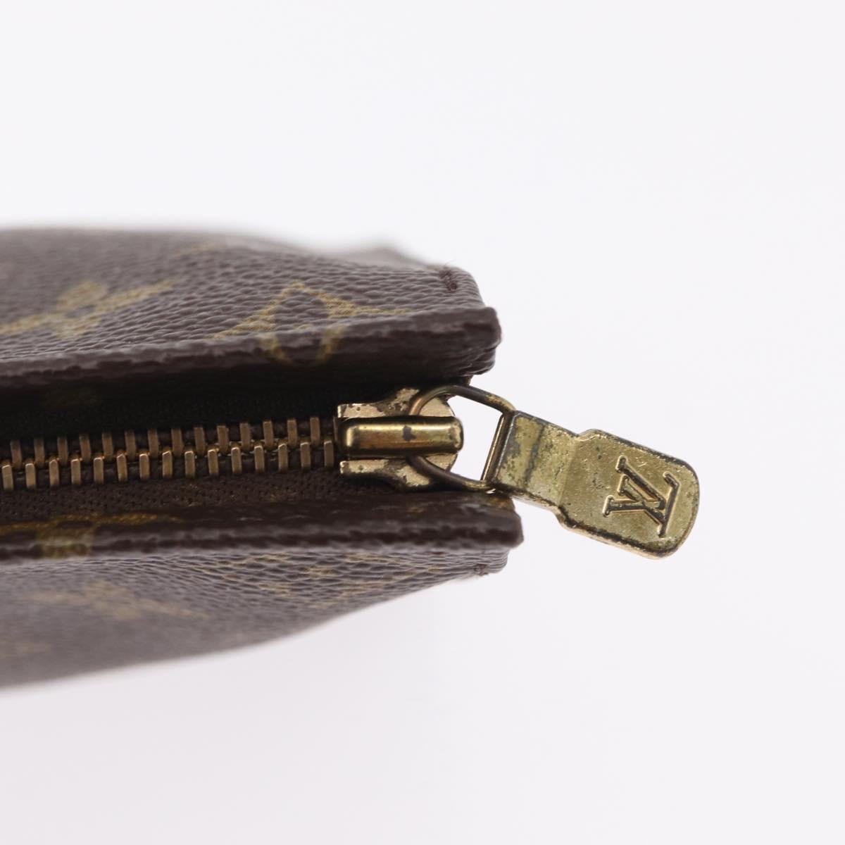 LOUIS VUITTON Monogram Poche Toilette 19 Pouch M47544 LV Auth 207850A