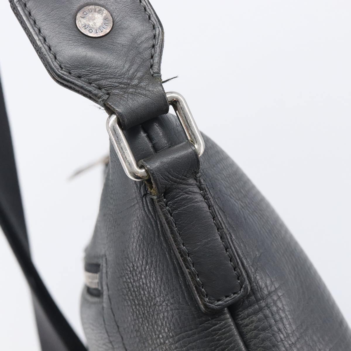 LOUIS VUITTON Utah Shawnee MM Shoulder Bag Leather Gray M94017 LV Auth 208104A