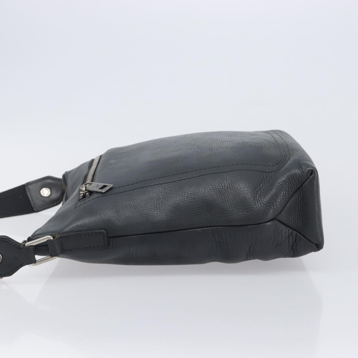 LOUIS VUITTON Utah Shawnee MM Shoulder Bag Leather Gray M94017 LV Auth 208104A