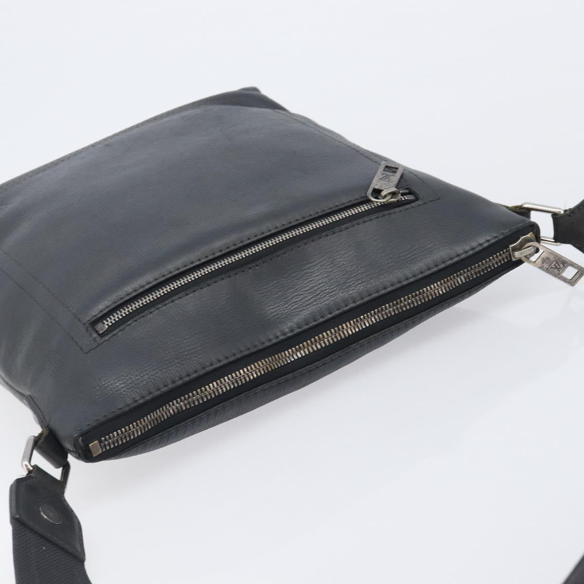 LOUIS VUITTON Utah Shawnee MM Shoulder Bag Leather Gray M94017 LV Auth 208104A