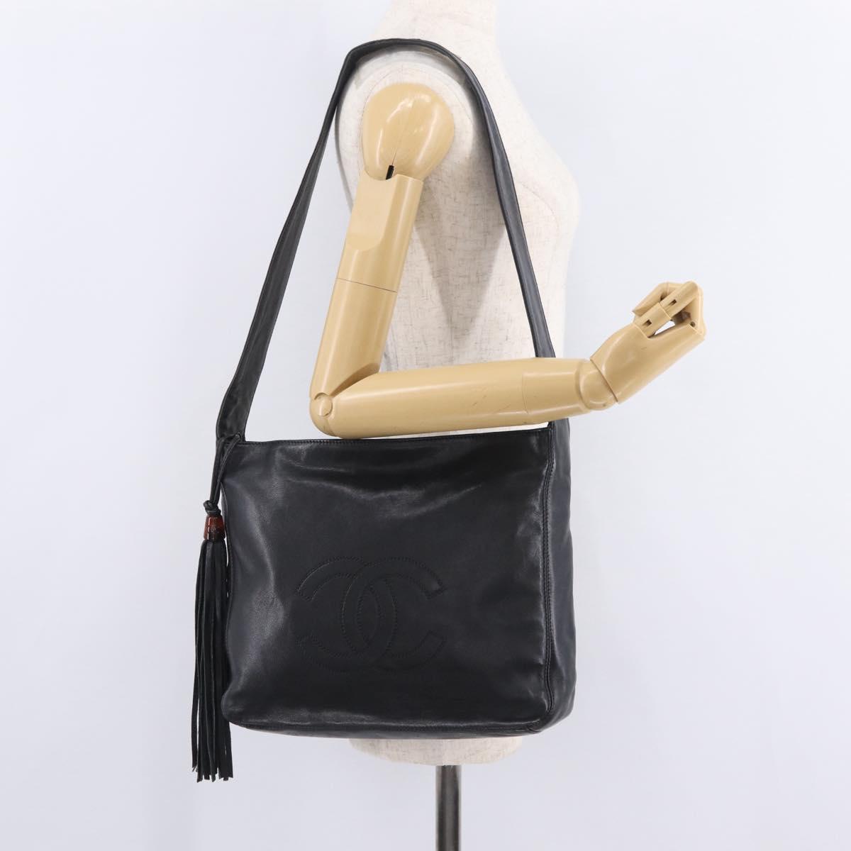 CHANEL Shoulder Bag Leather Black Gold Tone CC Auth 208135V