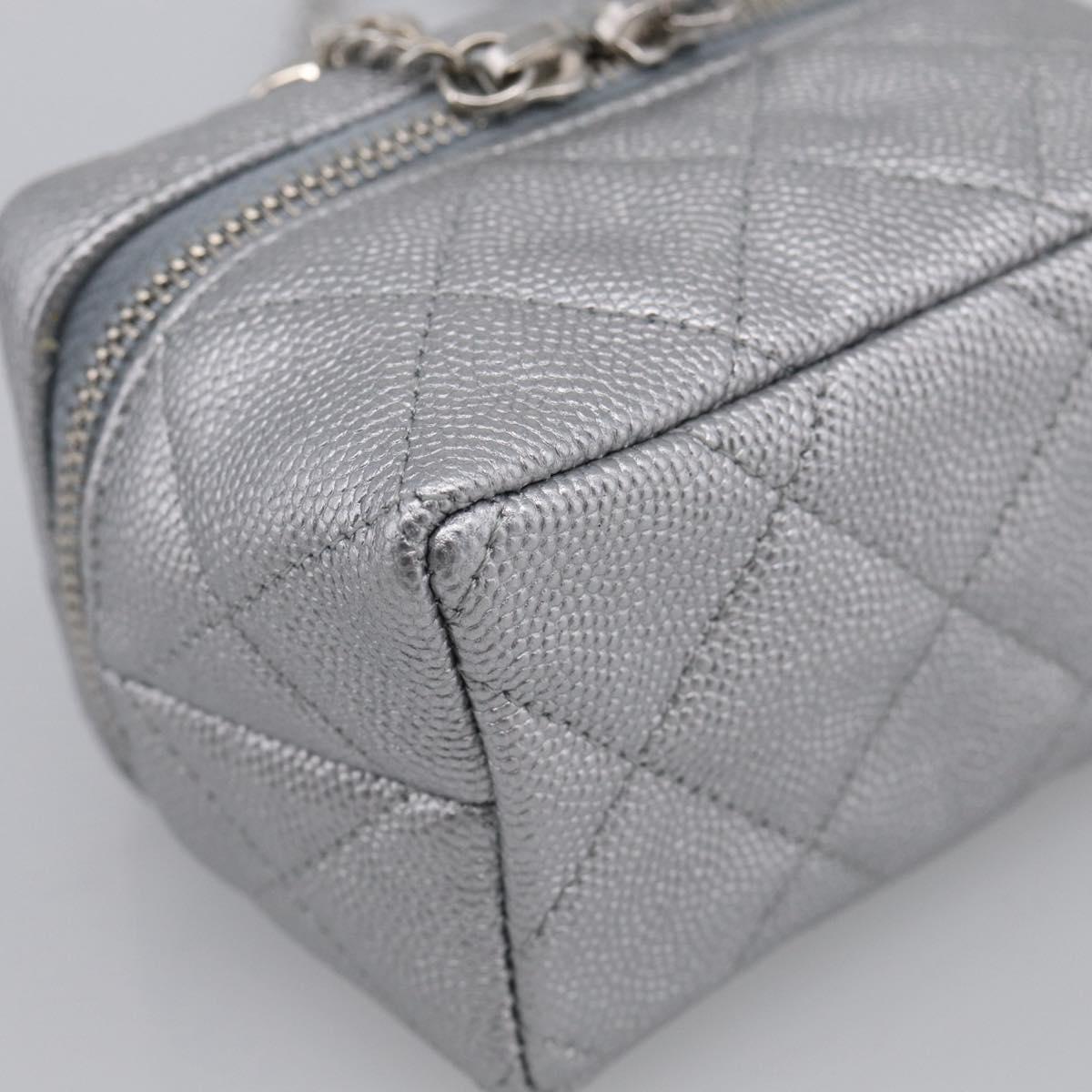 CHANEL Matelasse Chain Shoulder Vanity Pouch Caviar Skin 2way CC Auth 208451SAM