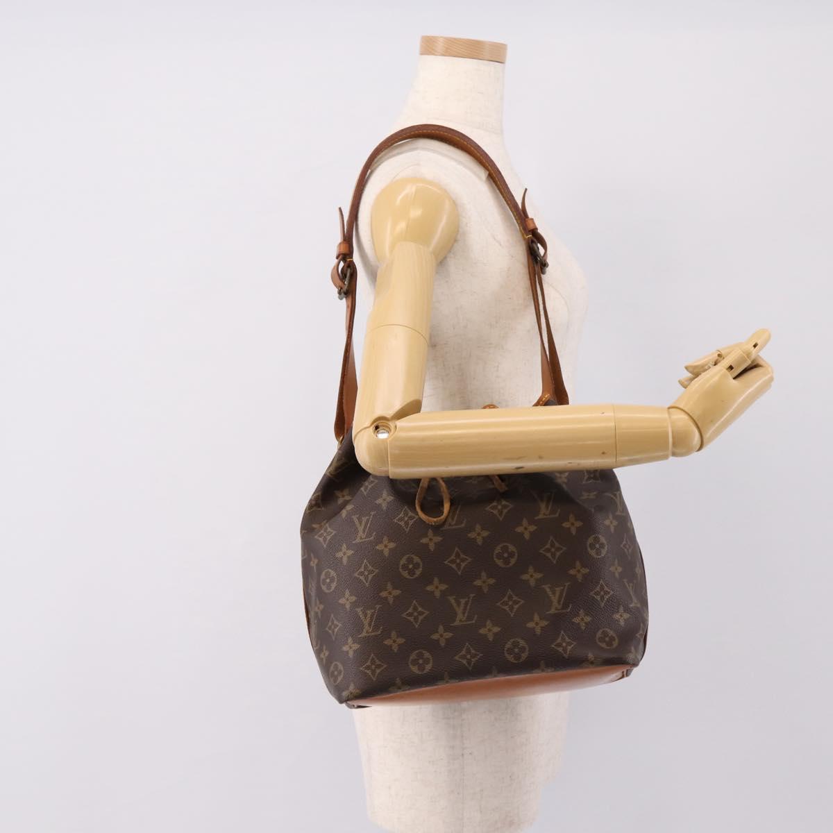 LOUIS VUITTON Monogram Petit Noe Shoulder Bag M42226 LV Auth 208703V