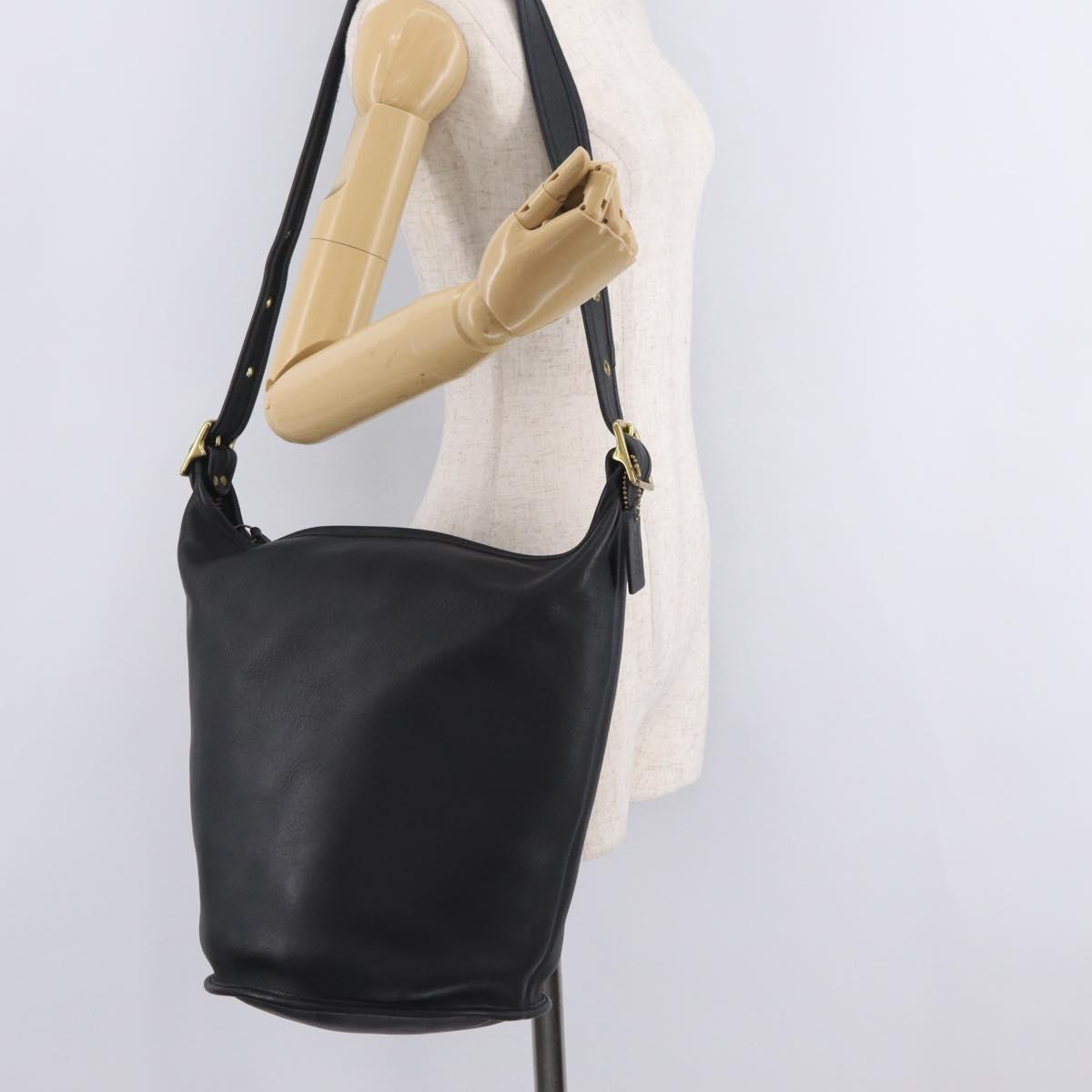 Coach Shoulder Bag Leather Black Gold Auth 208805A