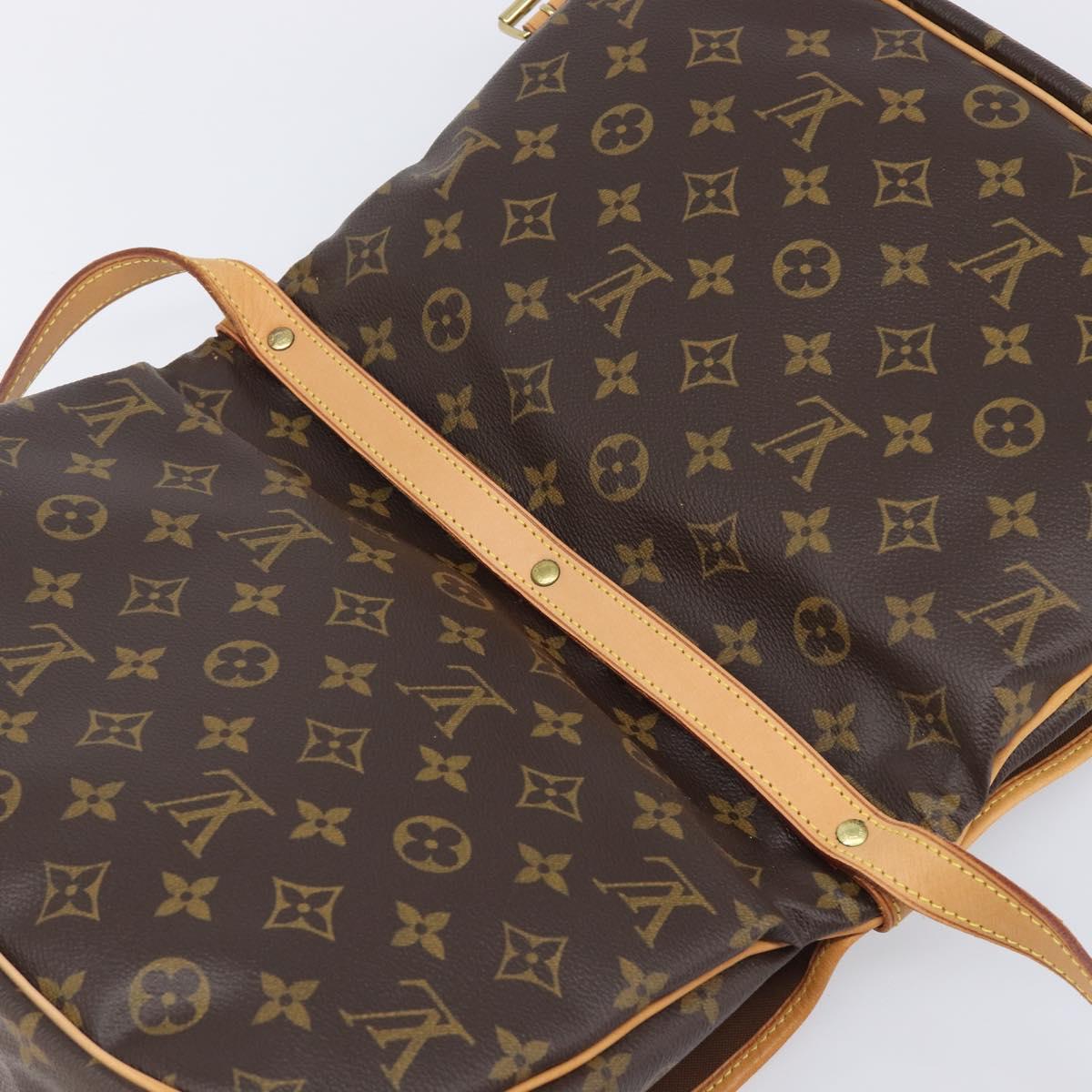LOUIS VUITTON Monogram Saumur 30 Shoulder Bag M42256 LV Auth 209097V