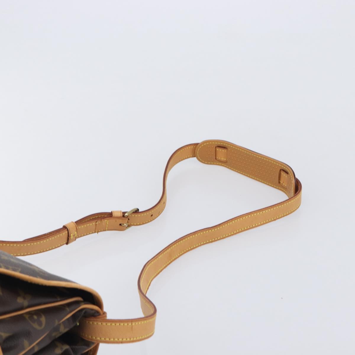 LOUIS VUITTON Monogram Saumur 30 Shoulder Bag M42256 LV Auth 209097V