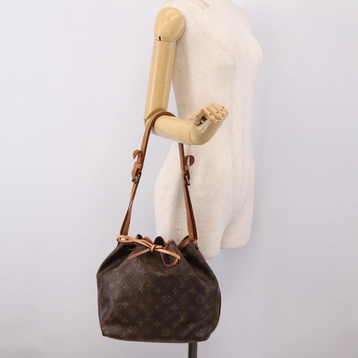 LOUIS VUITTON Monogram Petit Noe Shoulder Bag M42226 LV Auth 209109