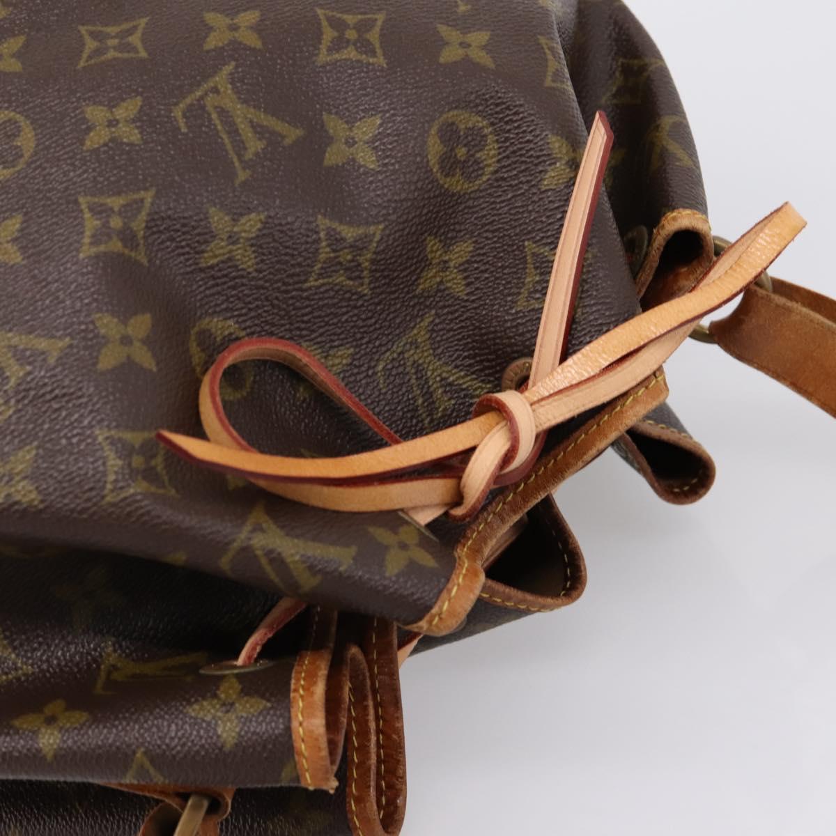 LOUIS VUITTON Monogram Petit Noe Shoulder Bag M42226 LV Auth 209109