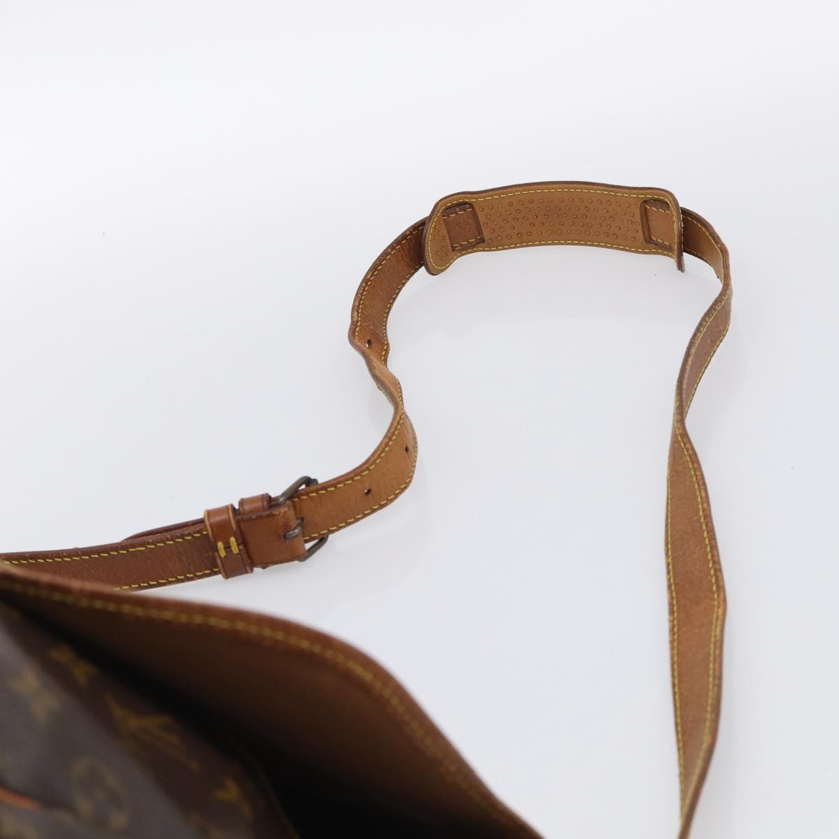 LOUIS VUITTON Monogram Saumur 43 Shoulder Bag M42252 LV Auth 209144