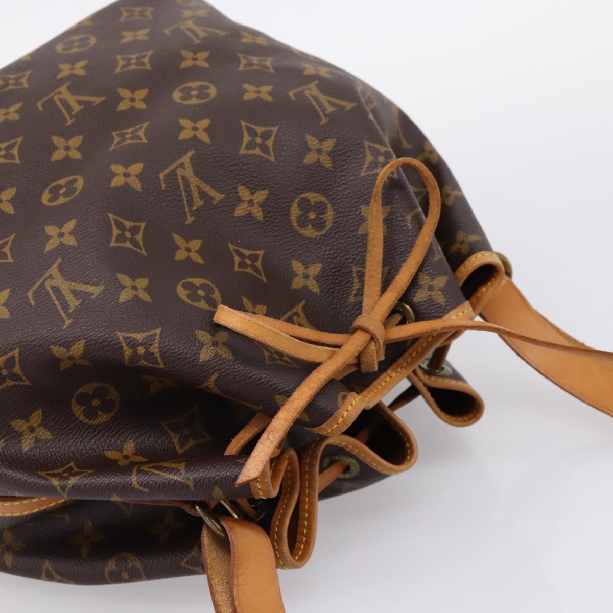 LOUIS VUITTON Monogram Petit Noe Shoulder Bag M42226 LV Auth 209275V