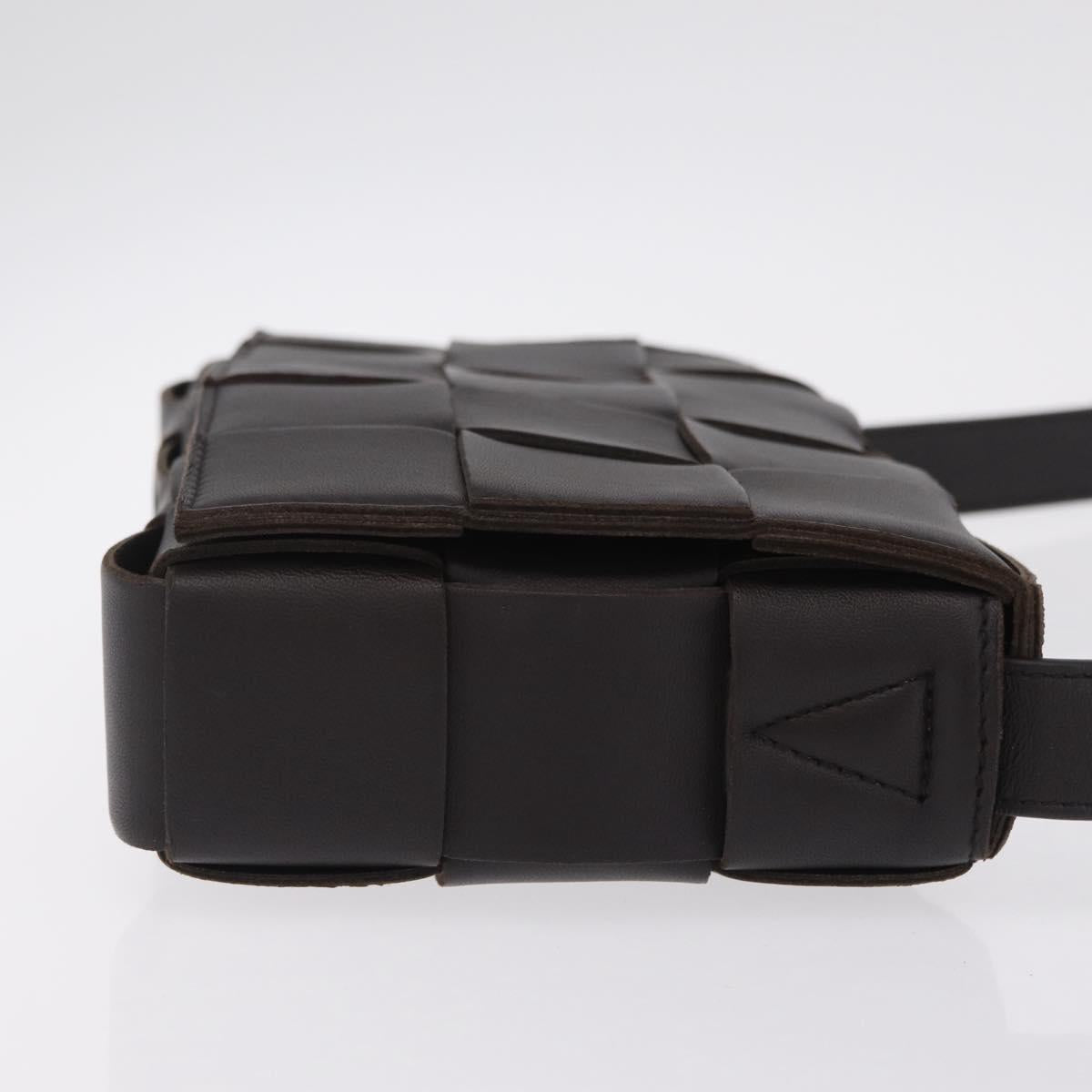 Bottega Veneta MAXI INTRECCIATO Padded Cassette Bag Leather Brown Auth 209495V