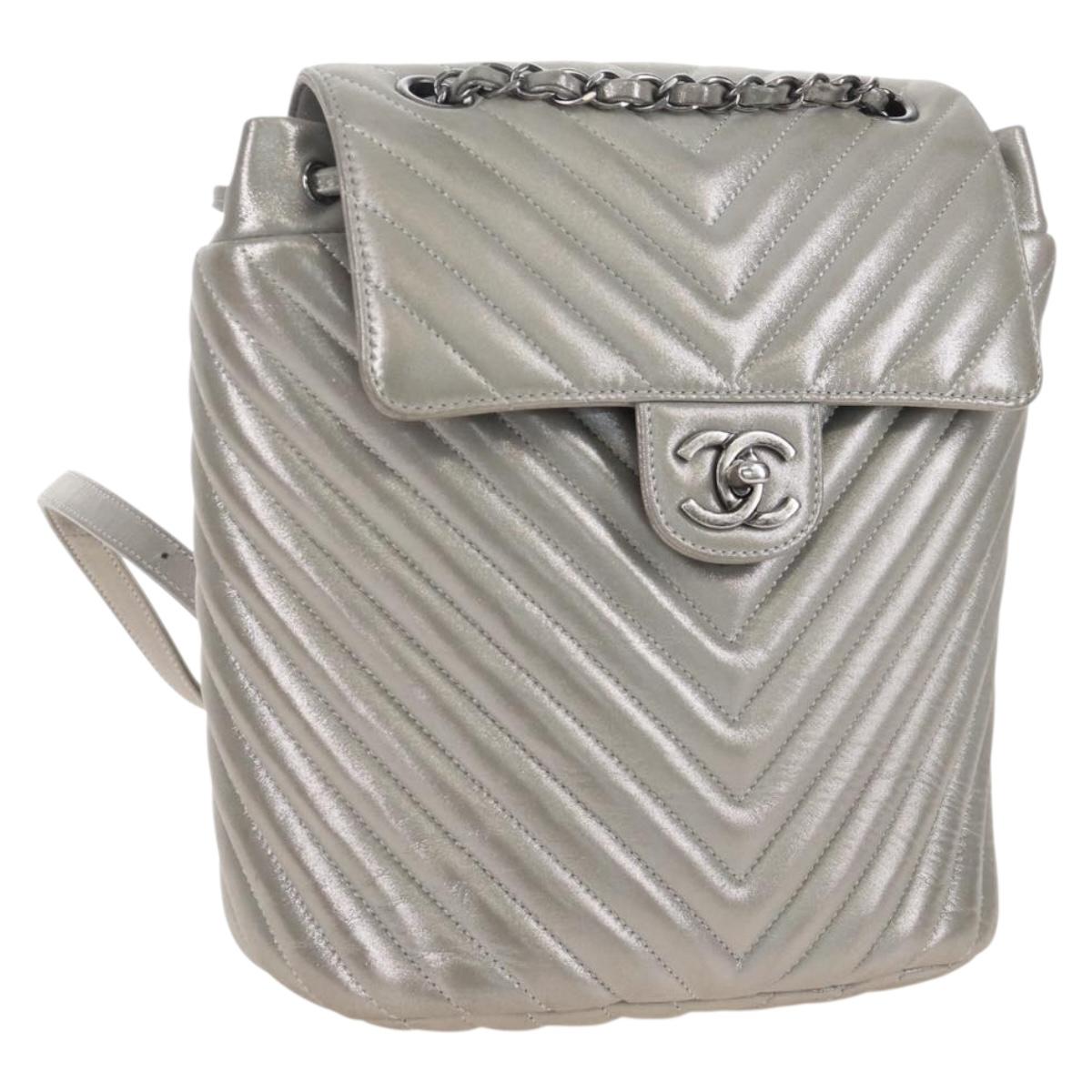 CHANEL V Stitch Backpack Leather Silver CC Auth 209577V