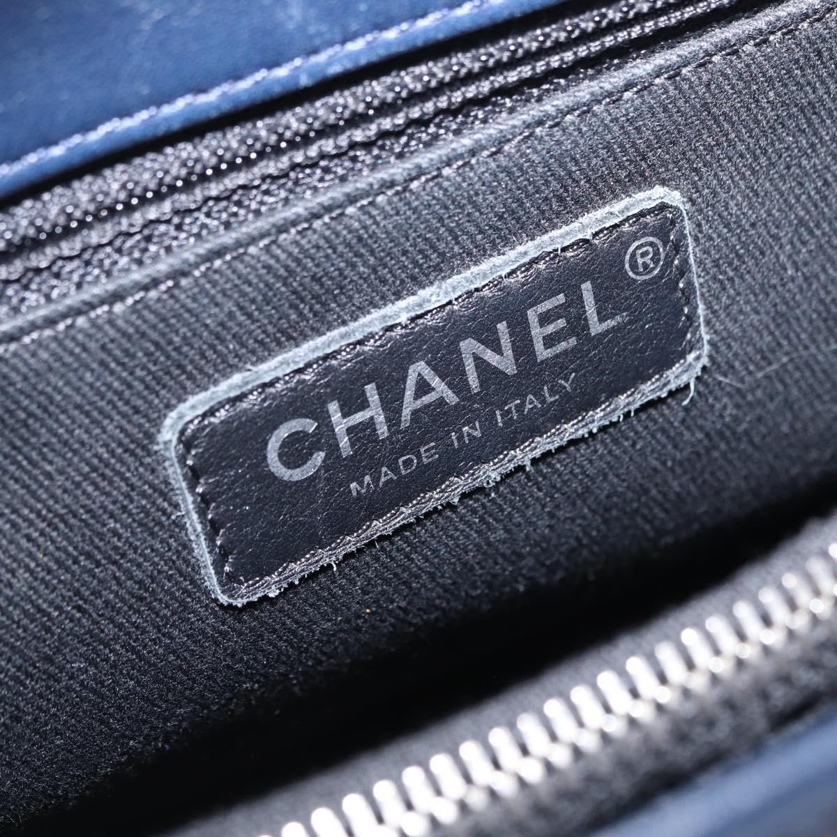 CHANEL Matelasse Chain Shoulder Bag Patent Navy Silver CC Auth 209580A