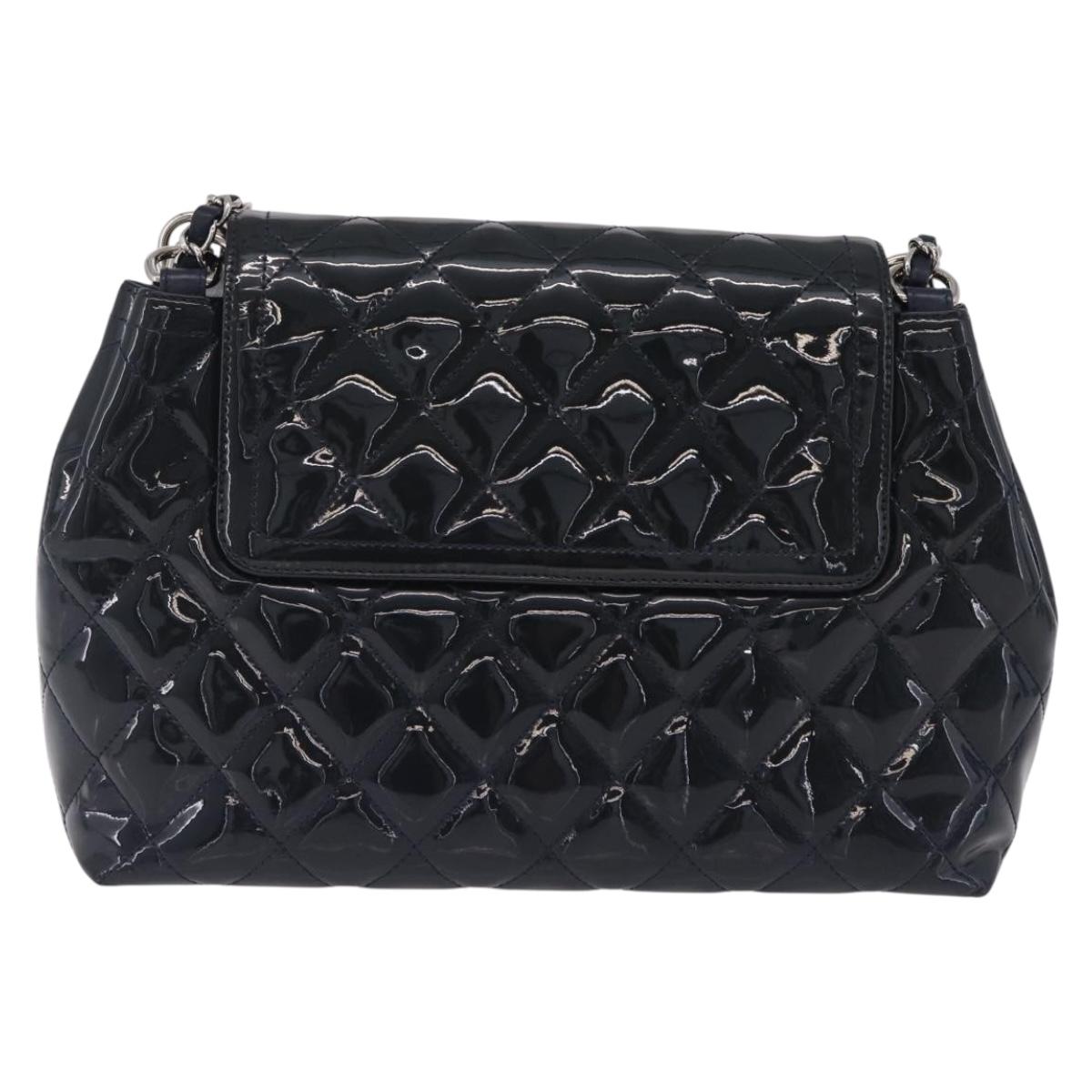 CHANEL Matelasse Chain Shoulder Bag Patent Navy Silver CC Auth 209580A