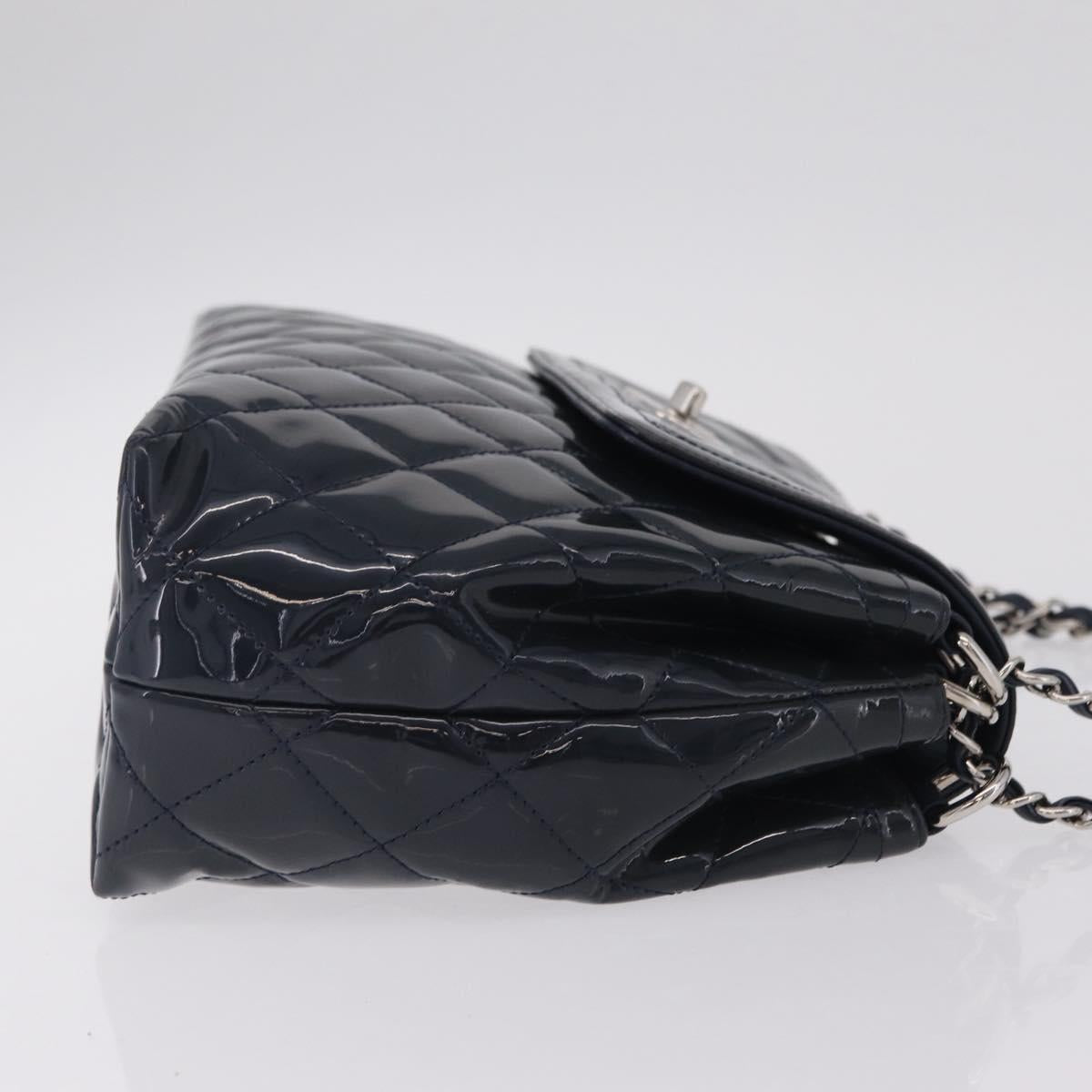 CHANEL Matelasse Chain Shoulder Bag Patent Navy Silver CC Auth 209580A