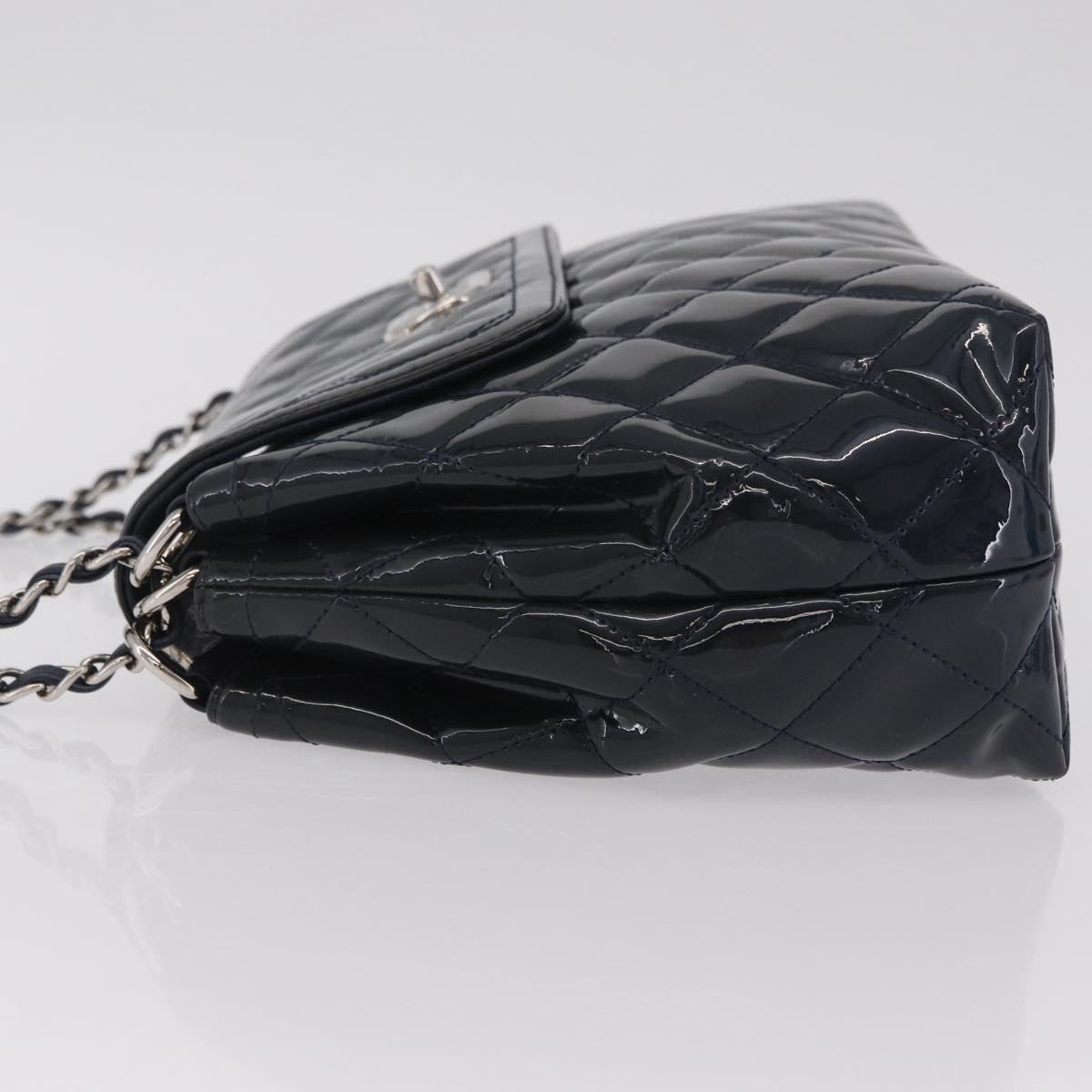CHANEL Matelasse Chain Shoulder Bag Patent Navy Silver CC Auth 209580A