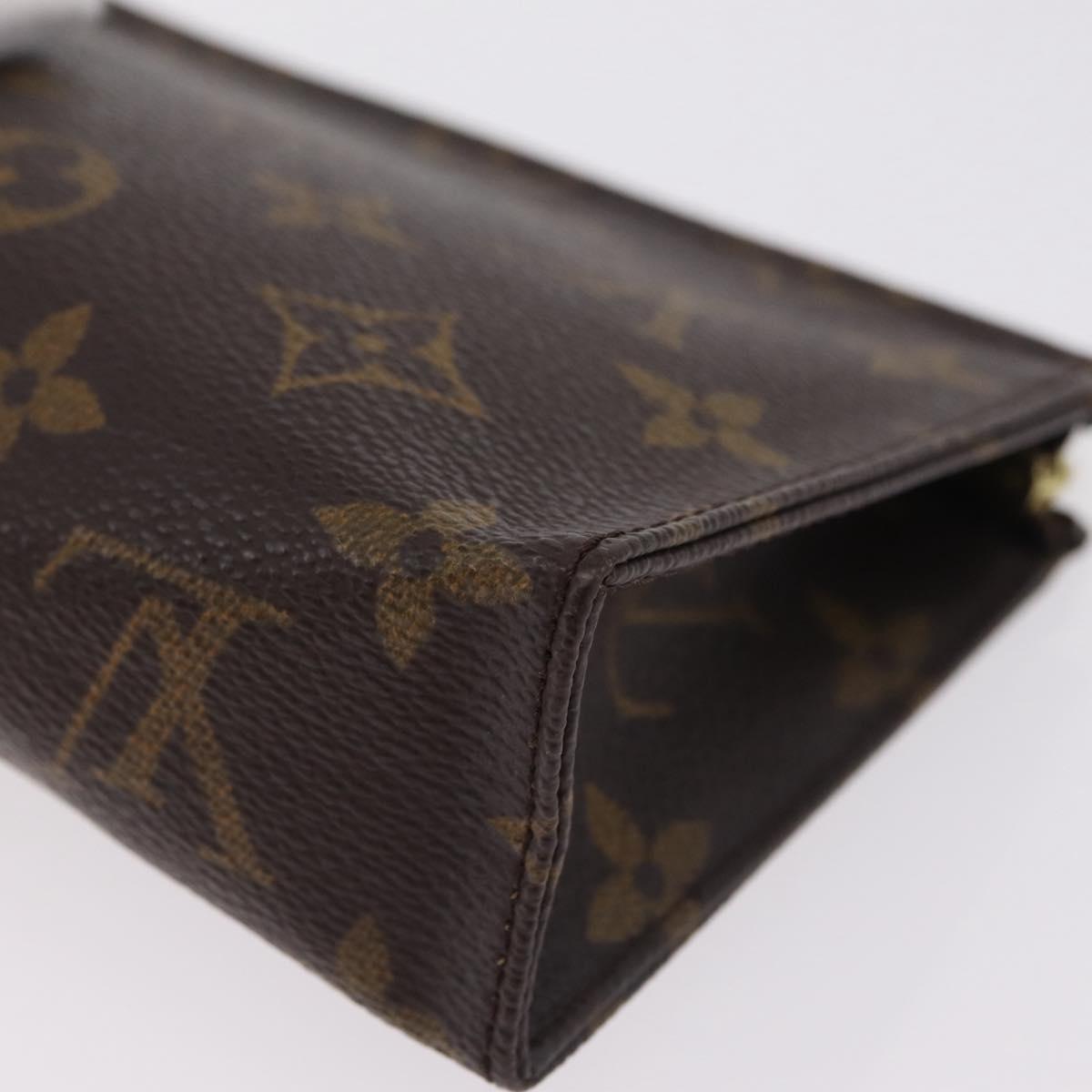 LOUIS VUITTON Monogram Poche Toilette 15 Pouch M47546 LV Auth 209772A