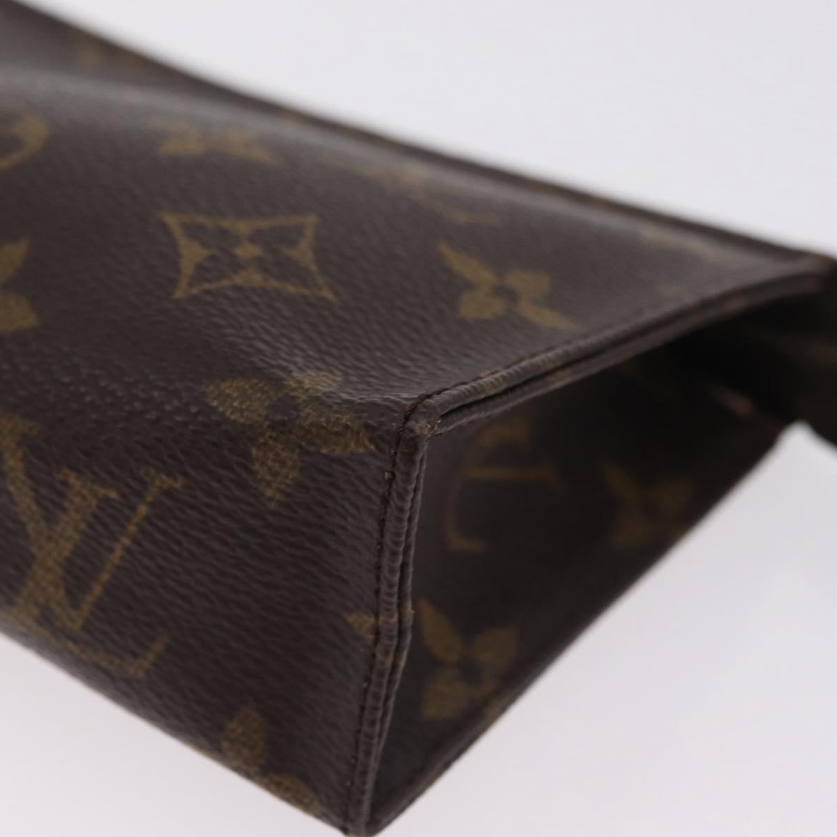 LOUIS VUITTON Monogram Poche Toilette 15 Pouch M47546 LV Auth 209772A