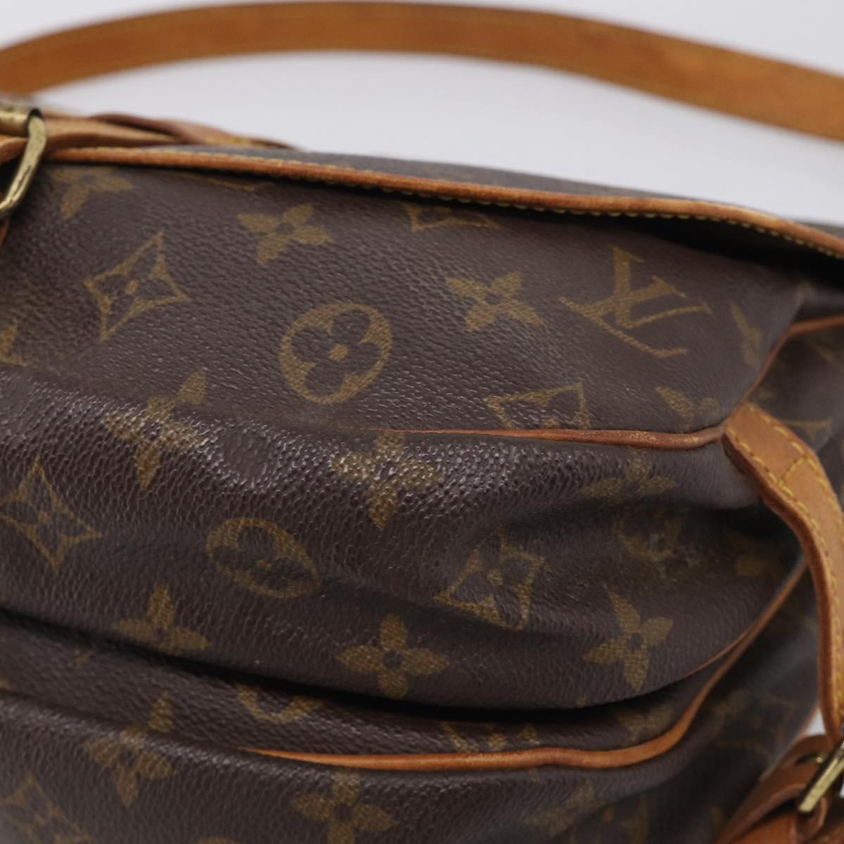 LOUIS VUITTON Monogram Saumur 30 Shoulder Bag M42256 LV Auth 209914