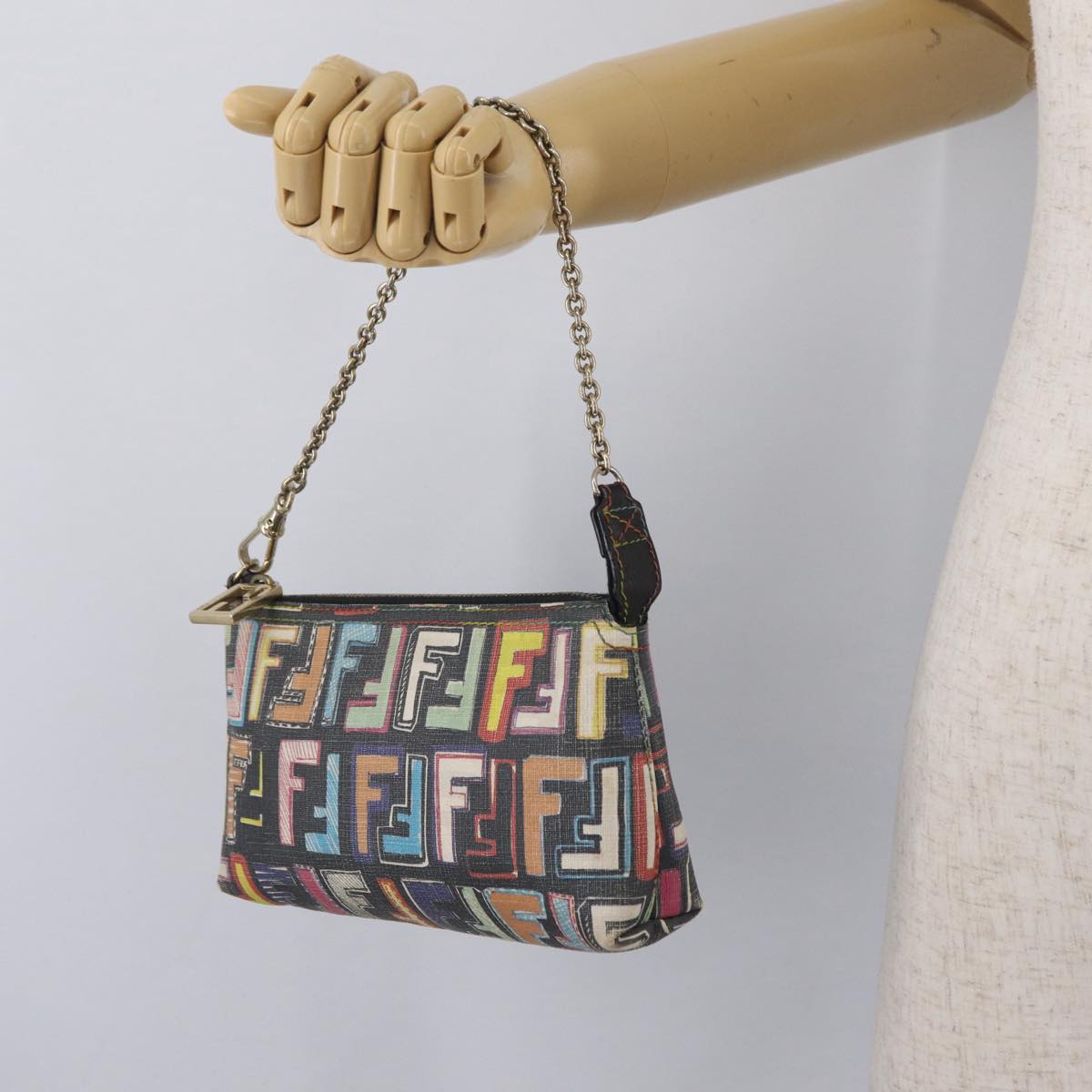 FENDI Zucca Canvas Chain Shoulder Pouch PVC Multicolor Gold Auth 210098A