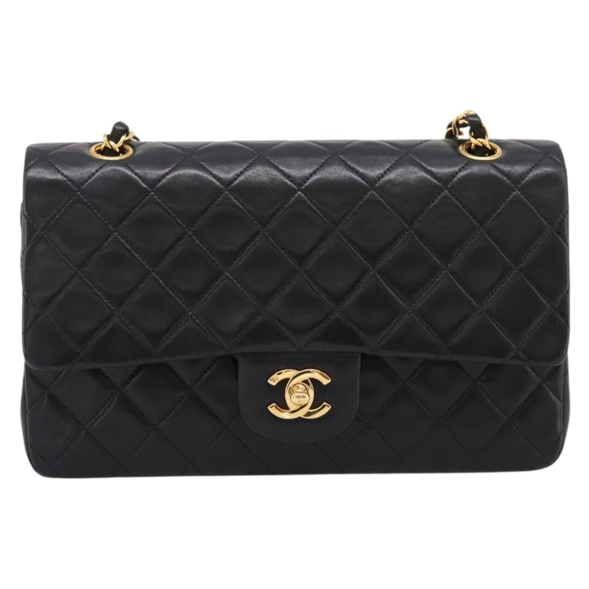 CHANEL Matelasse 25 Chain Shoulder Bag Lamb Skin Black Gold CC Auth 210136SAM