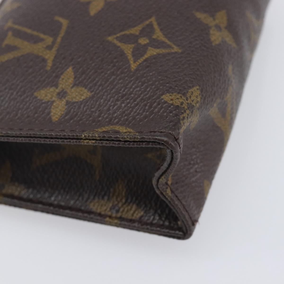 LOUIS VUITTON Monogram Poche Toilette 15 Pouch M47546 LV Auth 210331