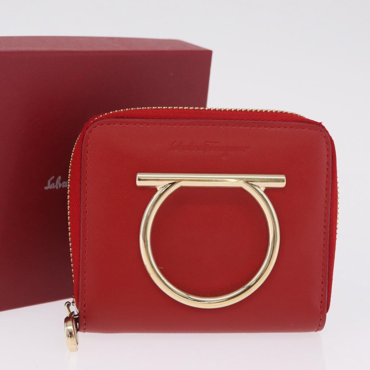 Salvatore Ferragamo Wallet Leather Red Gold Auth 210451M