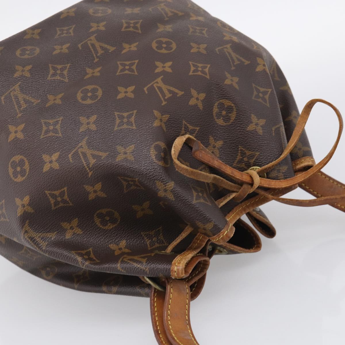 LOUIS VUITTON Monogram Petit Noe Shoulder Bag M42226 LV Auth 210747