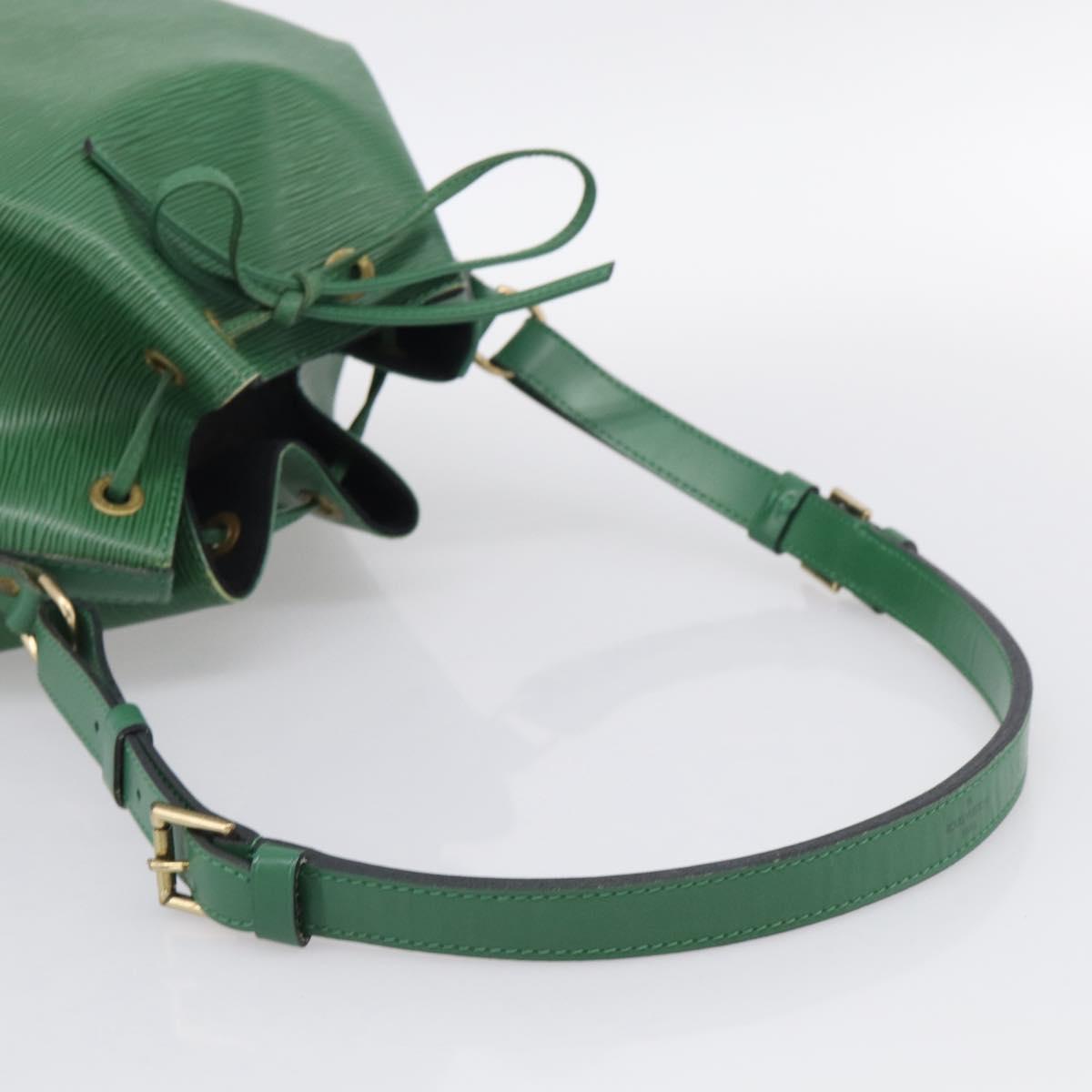 LOUIS VUITTON Epi Petit Noe Shoulder Bag Green M44104 LV Auth 210783V