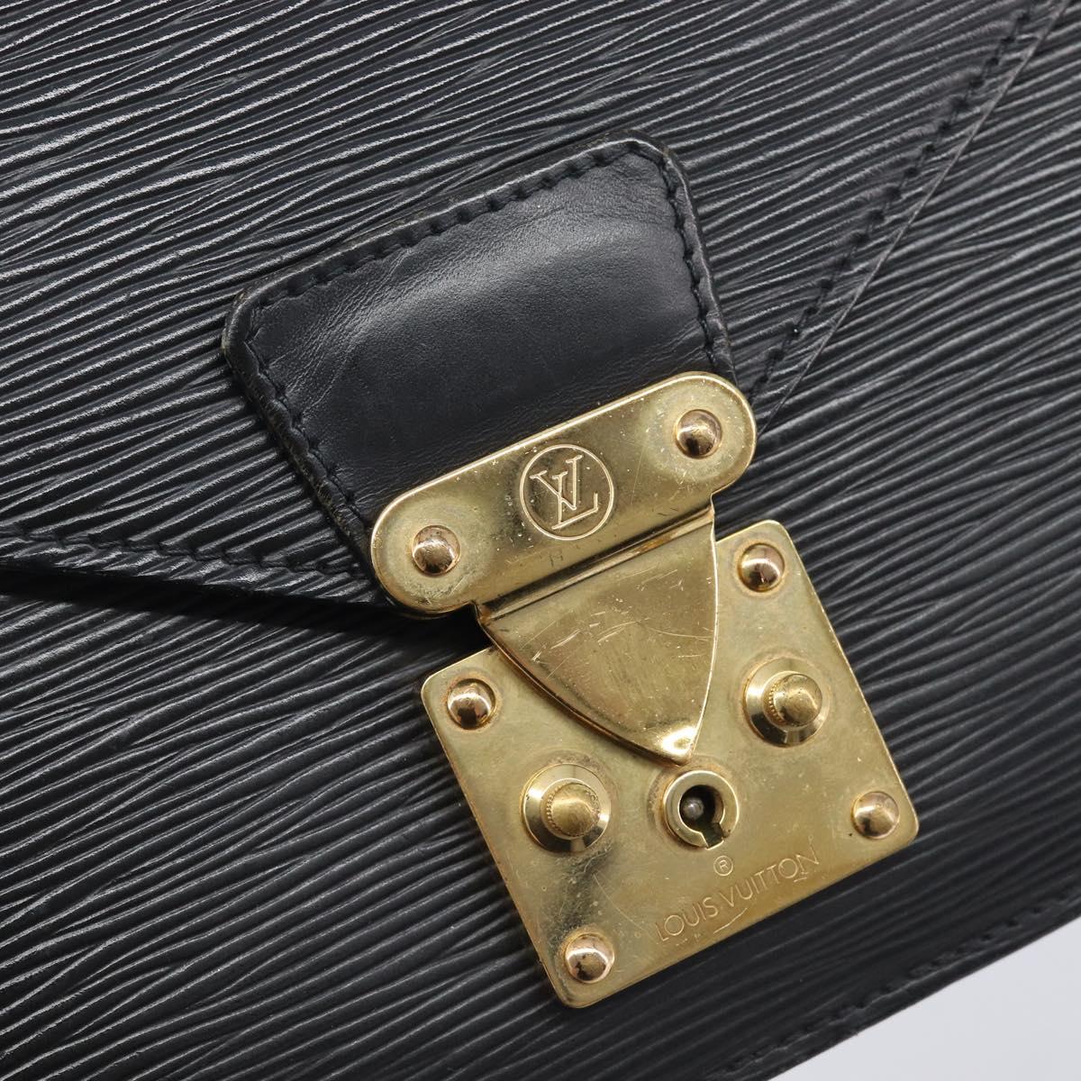 LOUIS VUITTON Epi Sellier Dragonne Clutch Bag Black M52612 LV Auth 211183A
