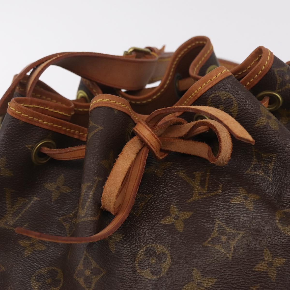 LOUIS VUITTON Monogram Petit Noe Shoulder Bag M42226 LV Auth 211205