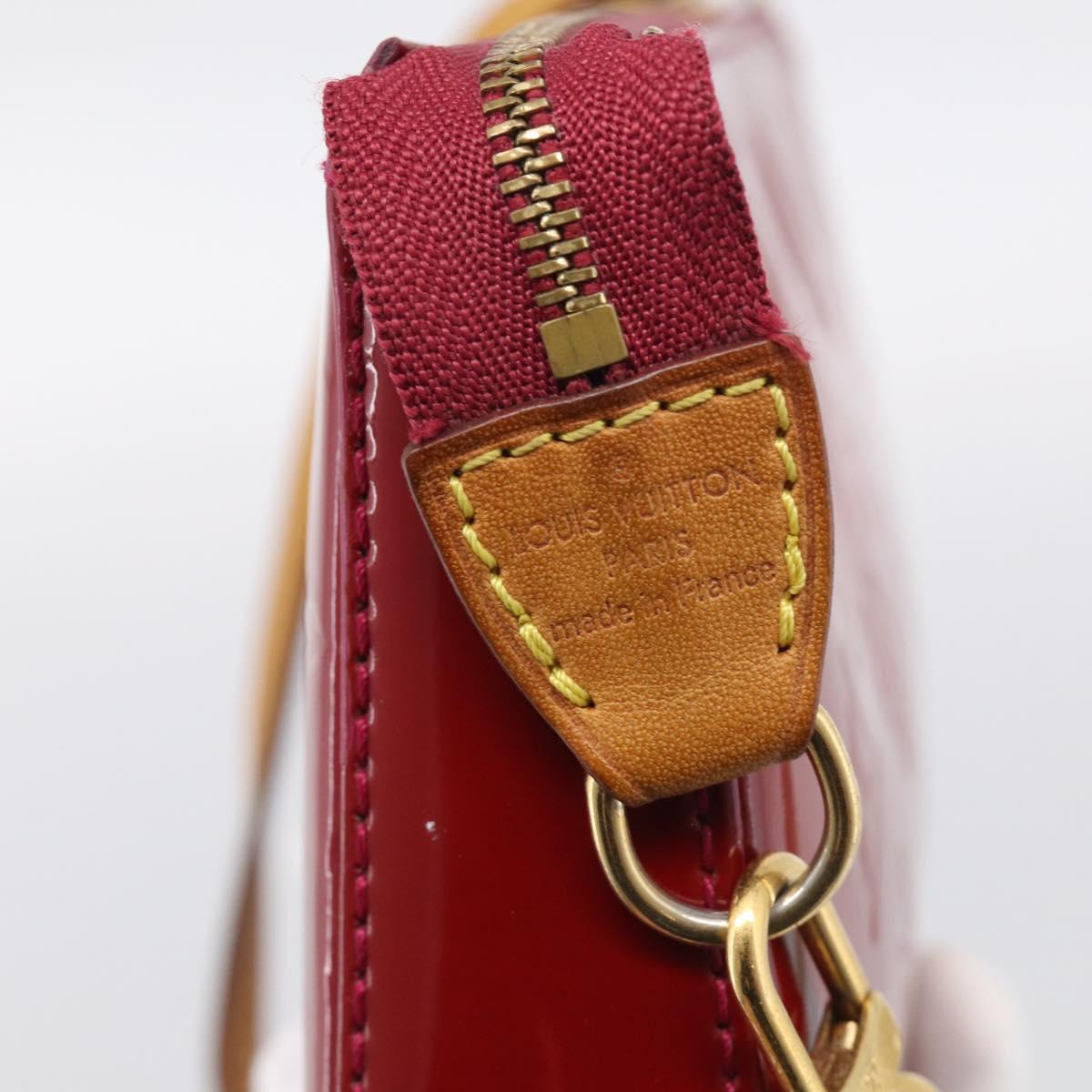 LOUIS VUITTON Vernis Pochette Accessoires Rose Andian M91574 Auth 211332